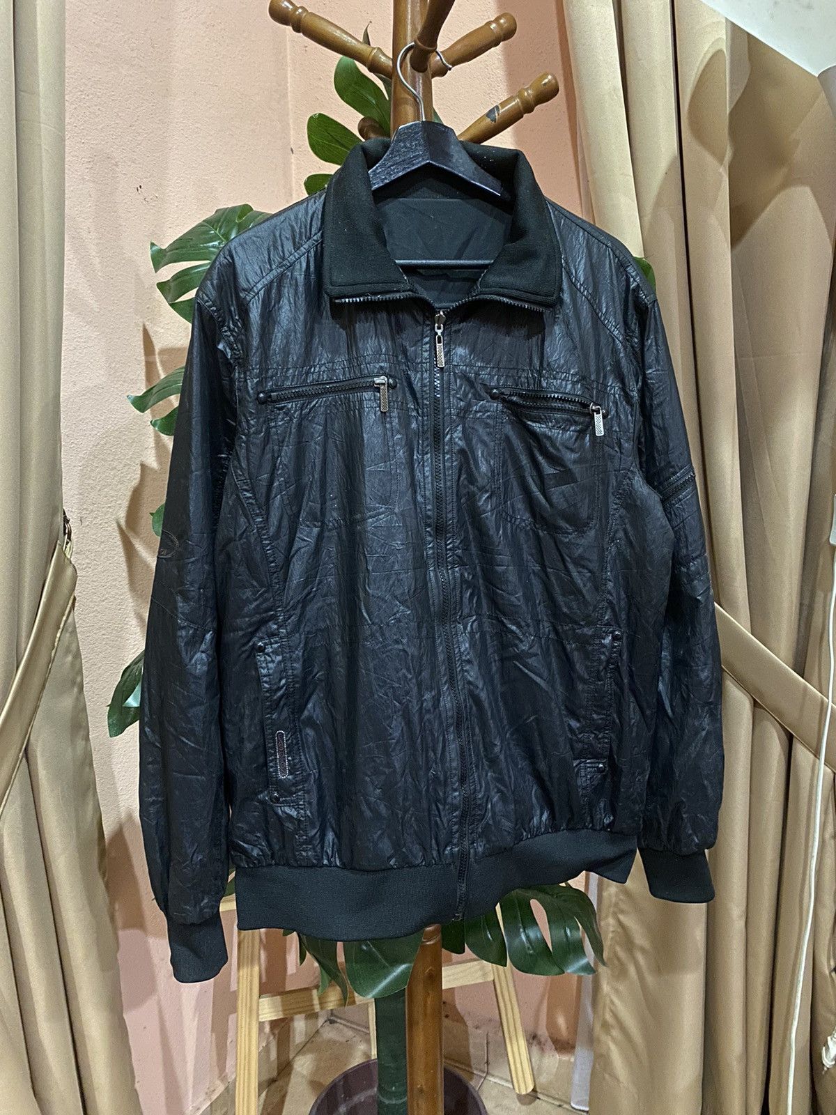 Giorgio Armani VINTAGE GIORGIO ARMANI ALL BLACK JACKET Size US XL / EU 56 / 4 - 6 Thumbnail