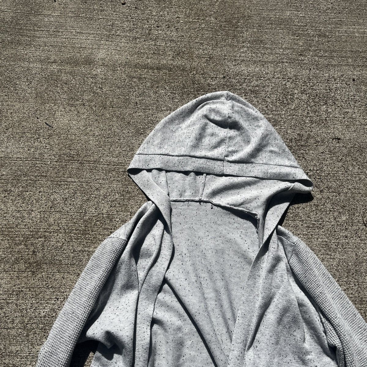 Vintage Vintage Grey Hooded Cardigan Avant Garde Y2K L Size US L / EU 52-54 / 3 - 5 Thumbnail
