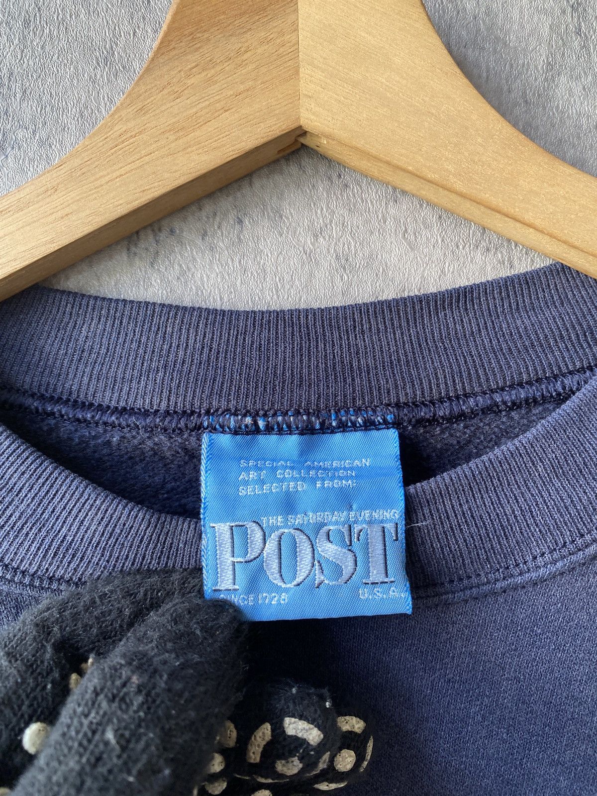 Vintage Vintage 90’s The Saturday Evening Post Blue Faded Sweatshirt Size US L / EU 52-54 / 3 - 15 Thumbnail