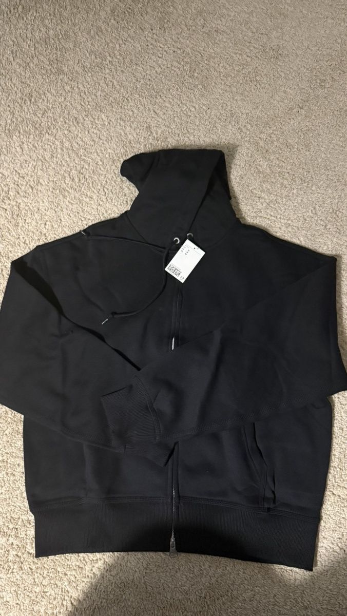 H&M Black Zip-up (cropped fit) Size US M / EU 48-50 / 2 - 2 Thumbnail