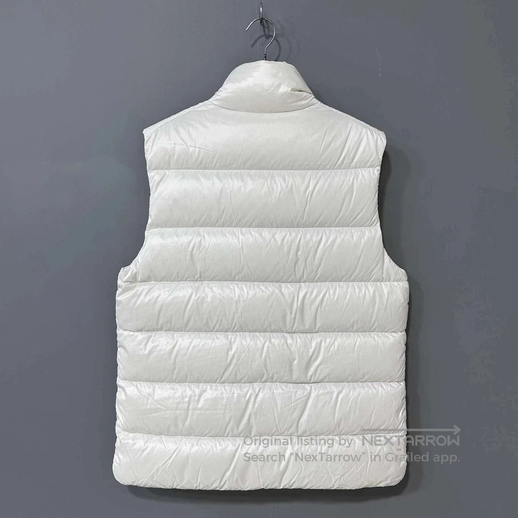 Moncler White Puffer Vest with Button Closure - Size M. Size US M / EU 48-50 / 2 - 3 Thumbnail