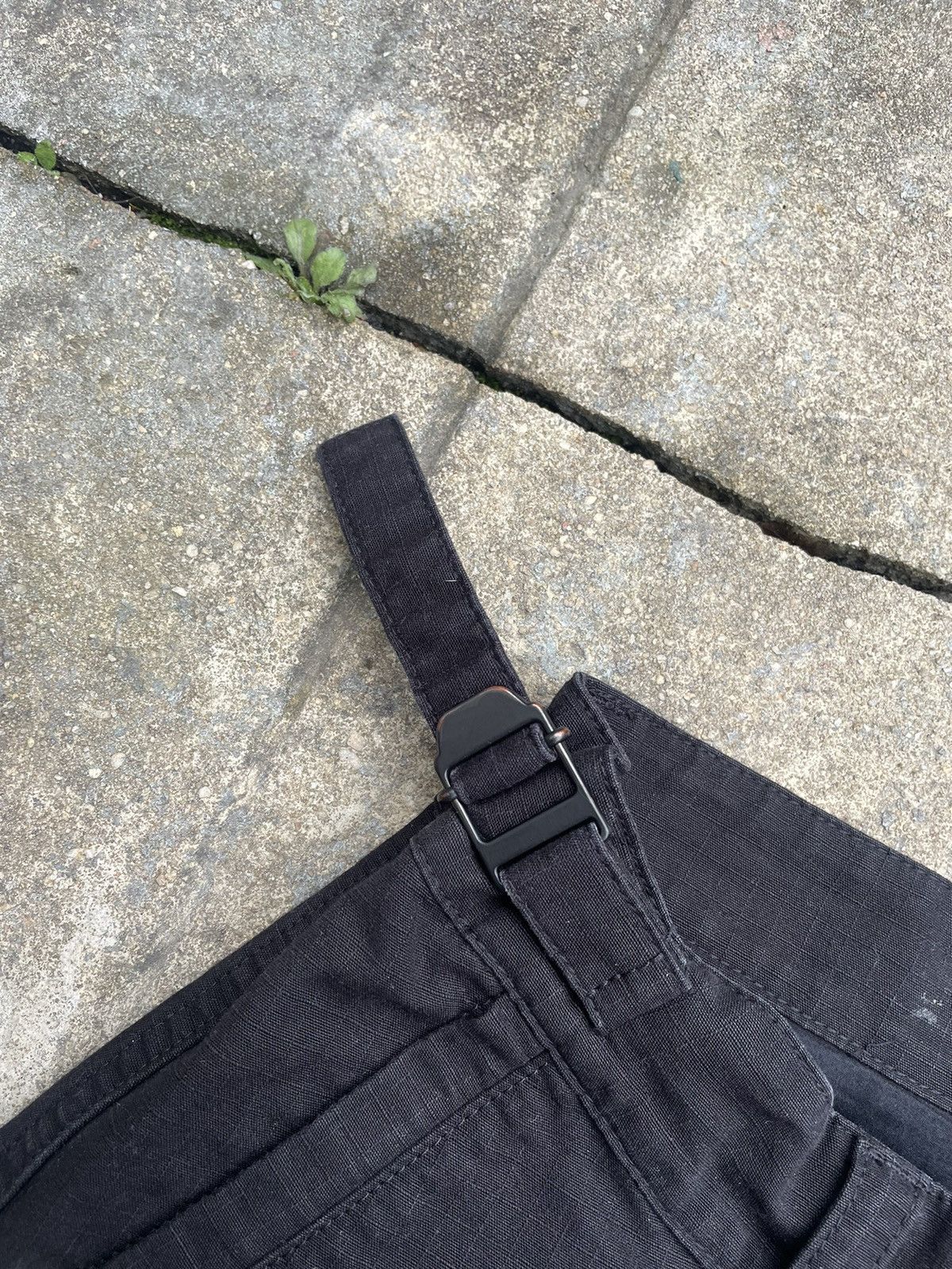 Balenciaga FW22 Flared Pulled Cargos Size US 32 / EU 48 - 9 Thumbnail