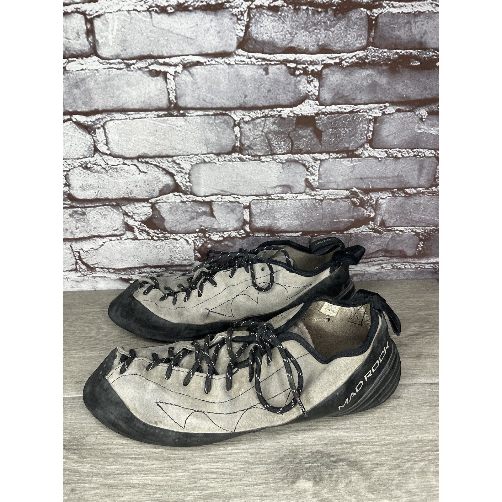 Other Mad Rock Phoenix Gray Synthetic Black Lace Rock Climbing Sho Size US 15 / EU 48 - 21 Thumbnail