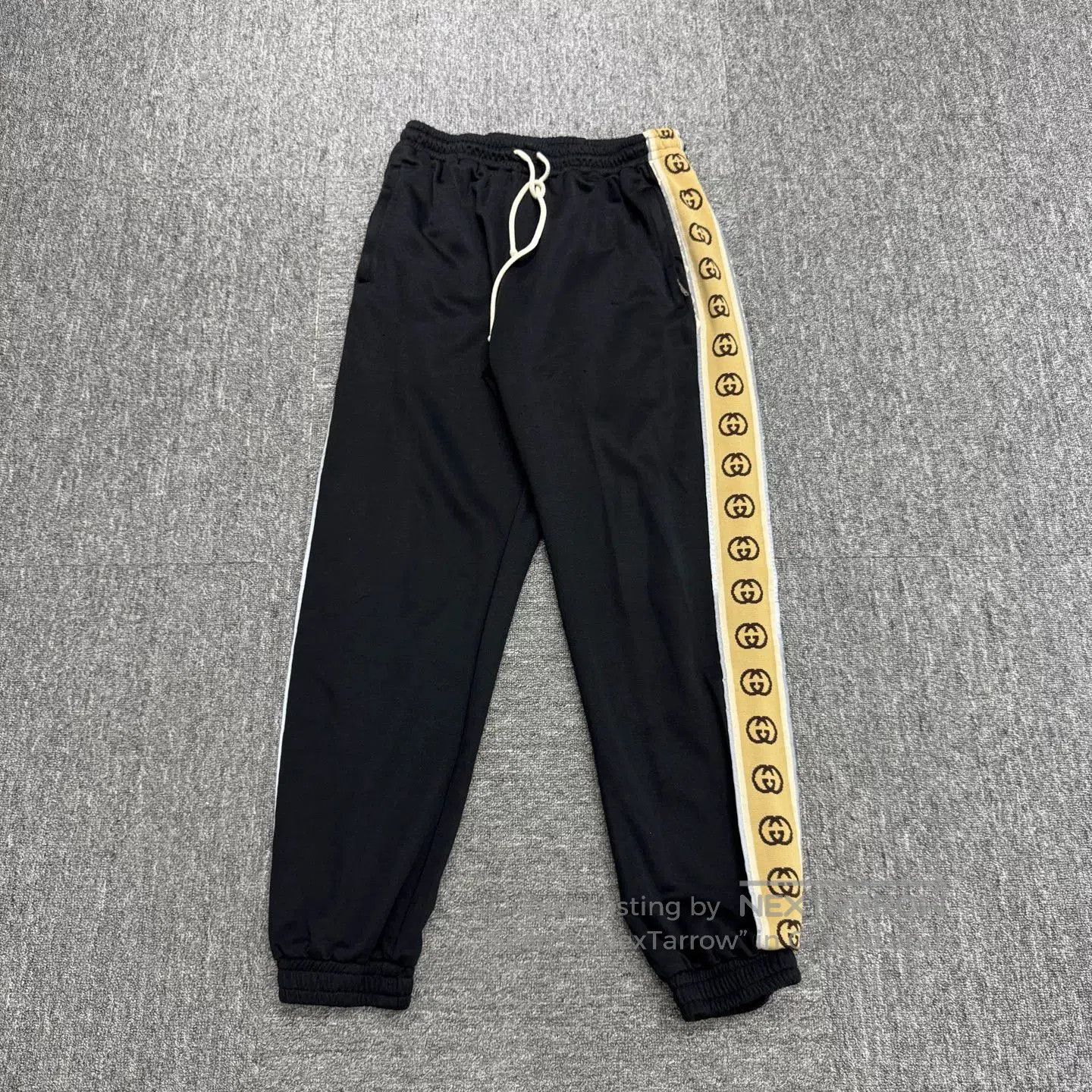 Gucci Gucci 3M Reflective Letter Sweatpants. Size US 28 / EU 44 - 1 Thumbnail