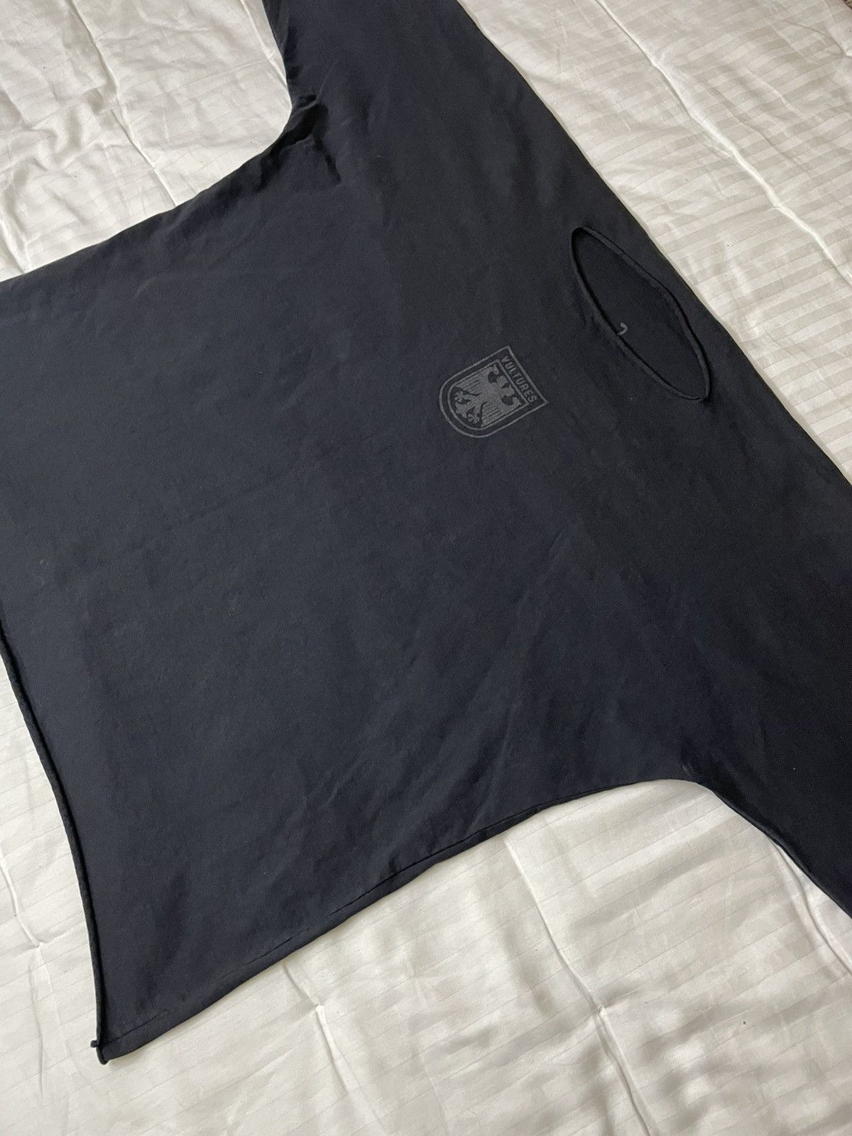 Gosha Rubchinskiy Kanye West Vultures Official Merch Grey Long Sleeve T-shirt Size US L / EU 52-54 / 3 - 5 Thumbnail