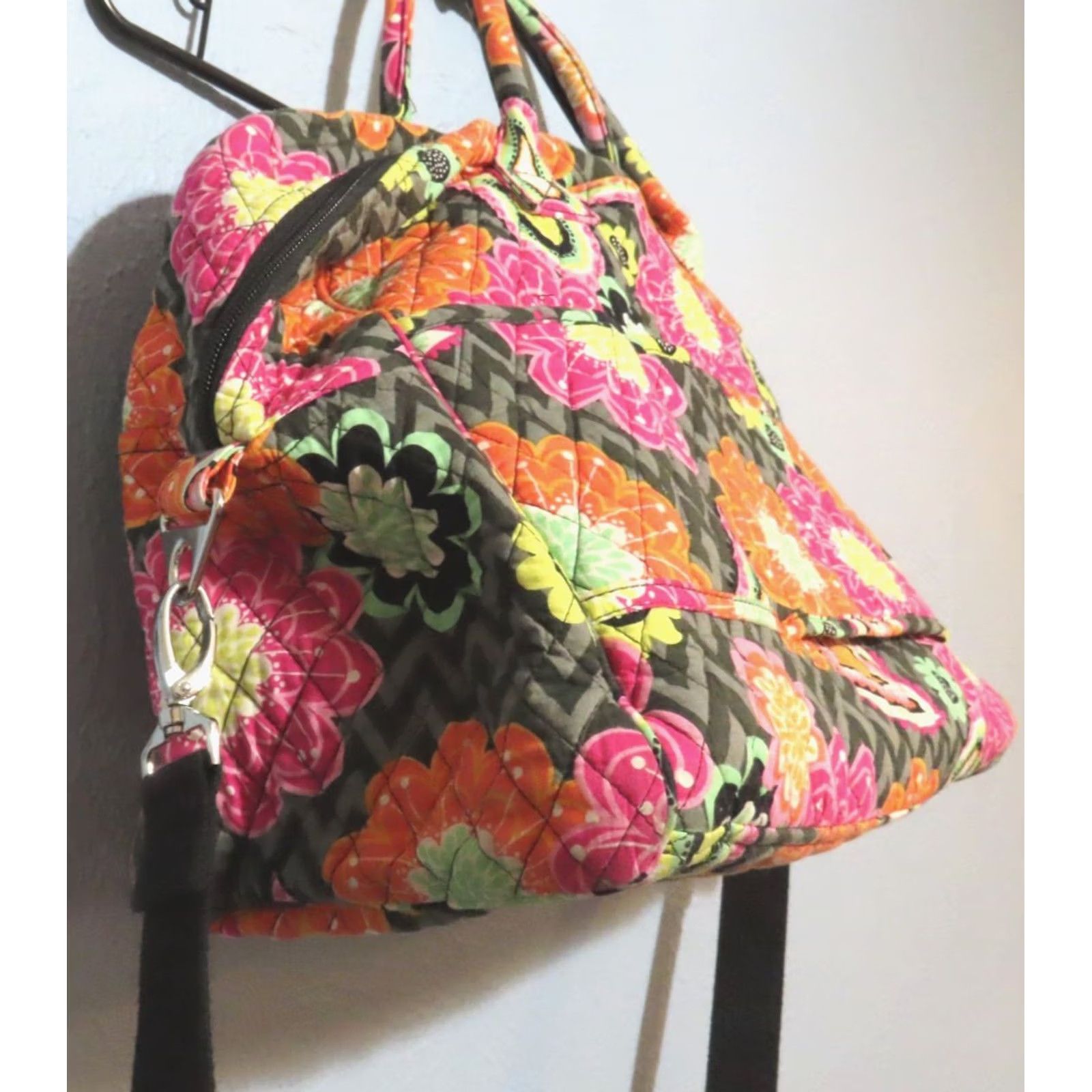Vera Bradley Vera Bradley Grand Traveler Floral Weekendr Bag 14413-163 Hot Pink Interior, Multicolor Exterior, Duffle, Womens, XL, Zip, Travel, Casual, Business Size ONE SIZE - 2 Thumbnail