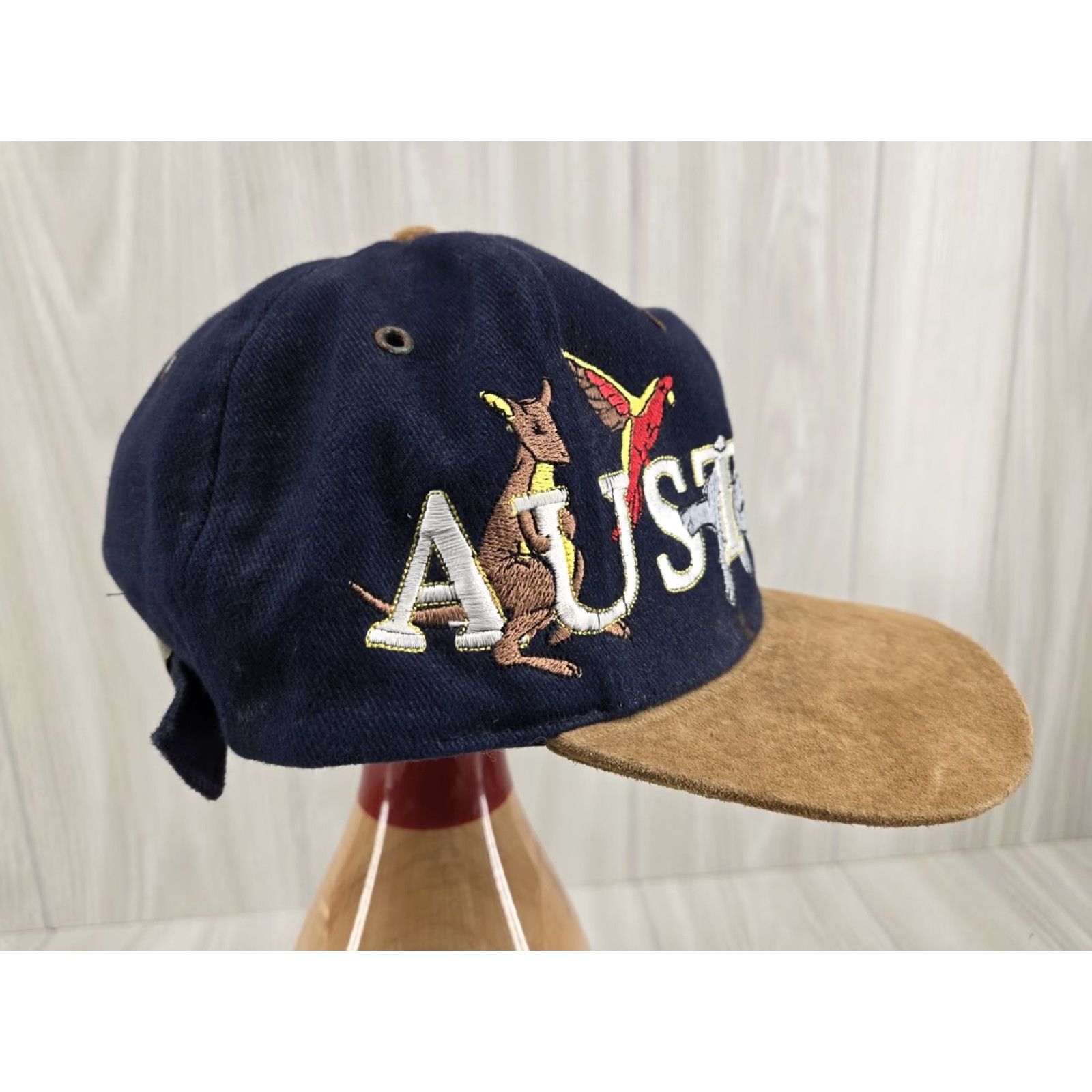 Vintage VINTAGE HaT Australia Suede Brim Hat Embroidered Cap Strapback Mens Adjustable Black 90s Australia Vintage Distressed Embroidered Cap Strapback Size ONE SIZE - 6 Thumbnail