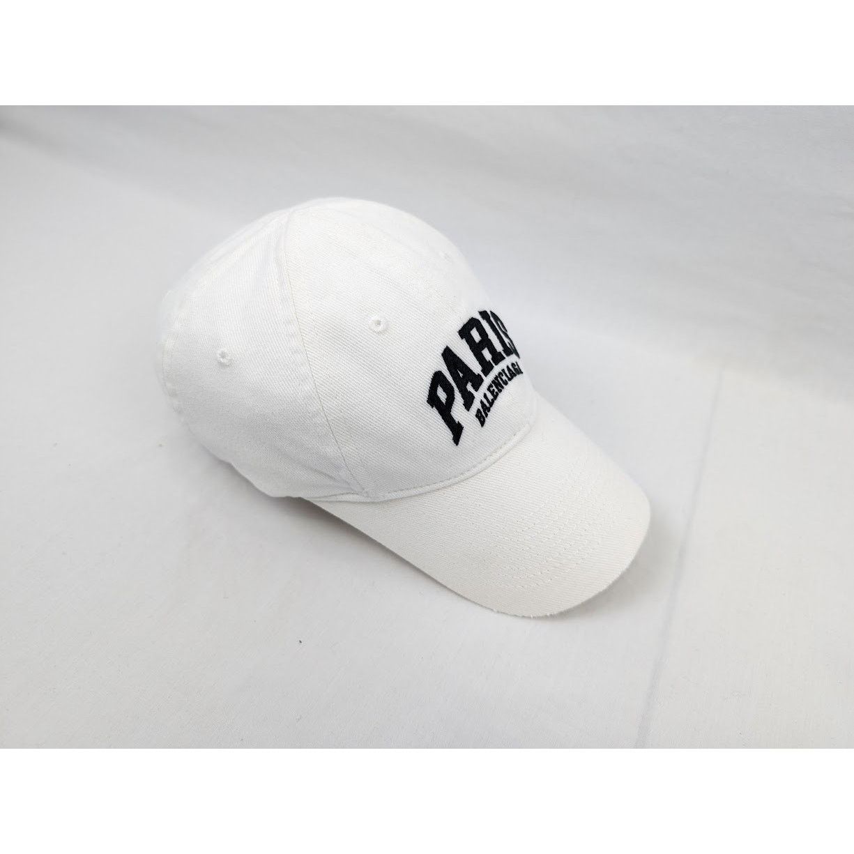 Balenciaga o1rshd1 Q:2 / Size: S / Hat / Cap in White Size ONE SIZE - 14 Thumbnail
