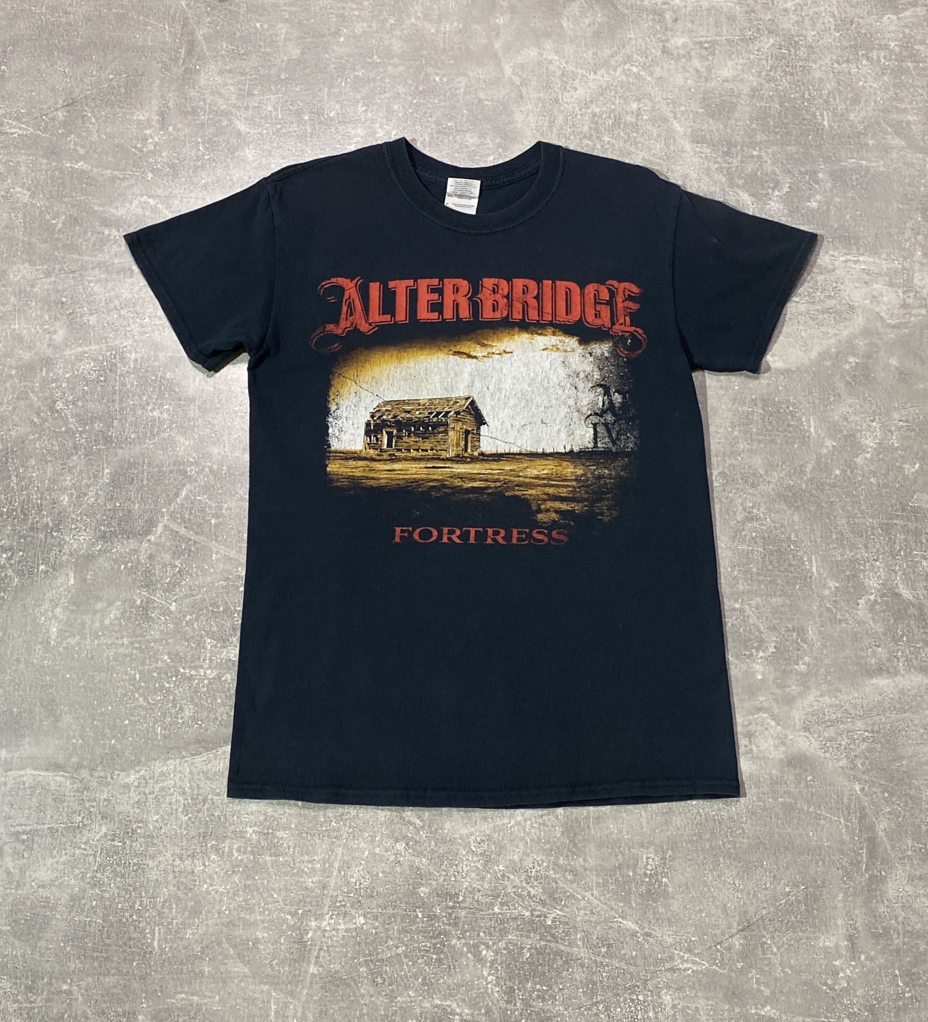 Band Tees Vintage Y2K Alter Bridge Fortress Tour T-Shirt Size US S / EU 44-46 / 1 - 1 Thumbnail