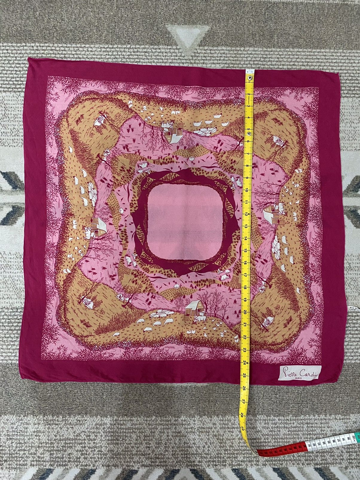Pierre Cardin Pierre Cardin Overprint Scarves/Handkerchief/Neckerchief Size ONE SIZE - 9 Thumbnail