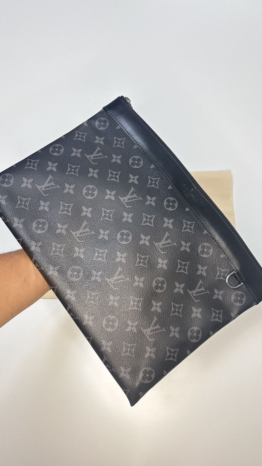 Louis Vuitton Louis Vuitton Pochette Voyage Eclipse Monogram Black Size ONE SIZE - 1 Thumbnail
