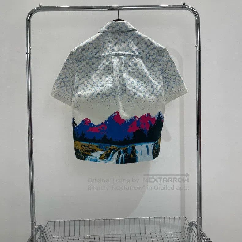 Louis Vuitton Louis Vuitton Snow mountain short sleeve full logo shirt Size US XL / EU 56 / 4 - 3 Thumbnail