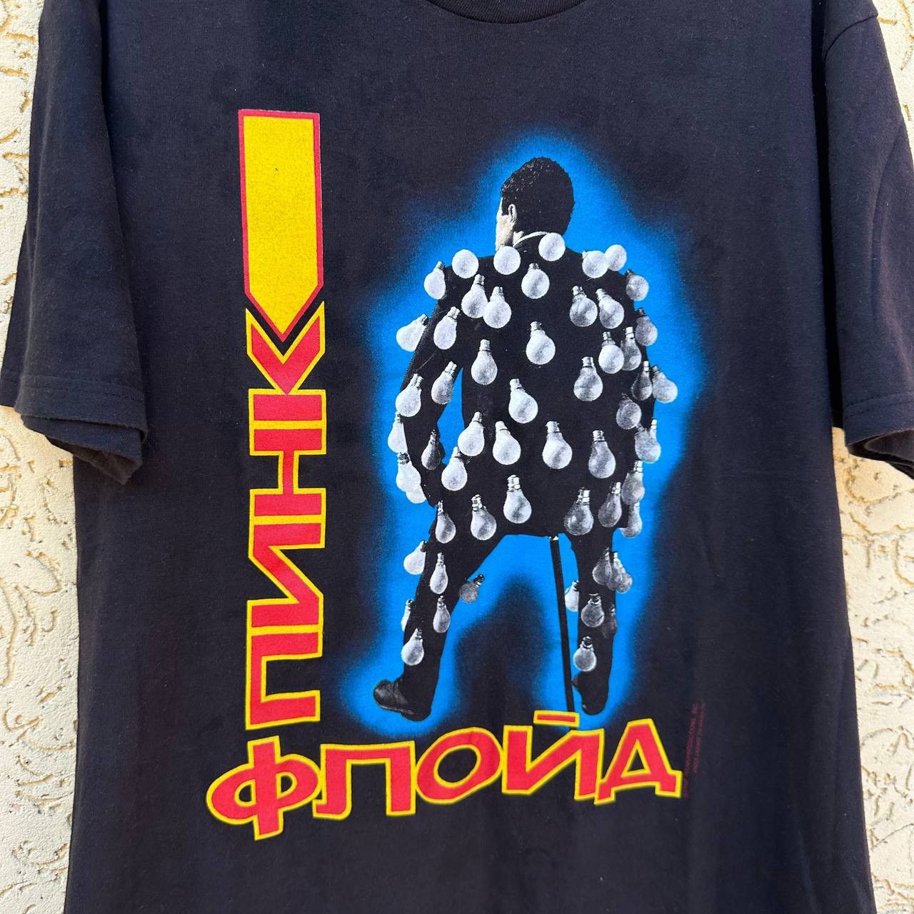 Band Tees Vintage RARE PINK FLOYD ROCK BAND TOUR 80S TSHIRT Size US XL / EU 56 / 4 - 3 Thumbnail