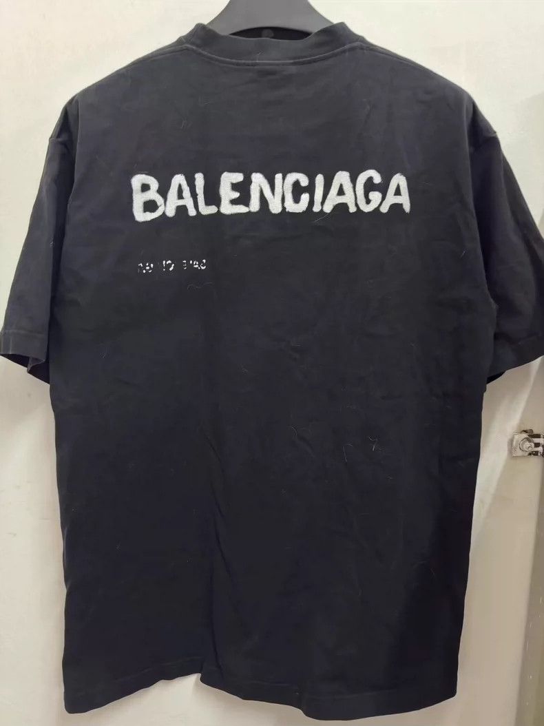 Balenciaga Balenciaga Spray Short Sleeve Size US XS / EU 42 / 0 - 2 Thumbnail