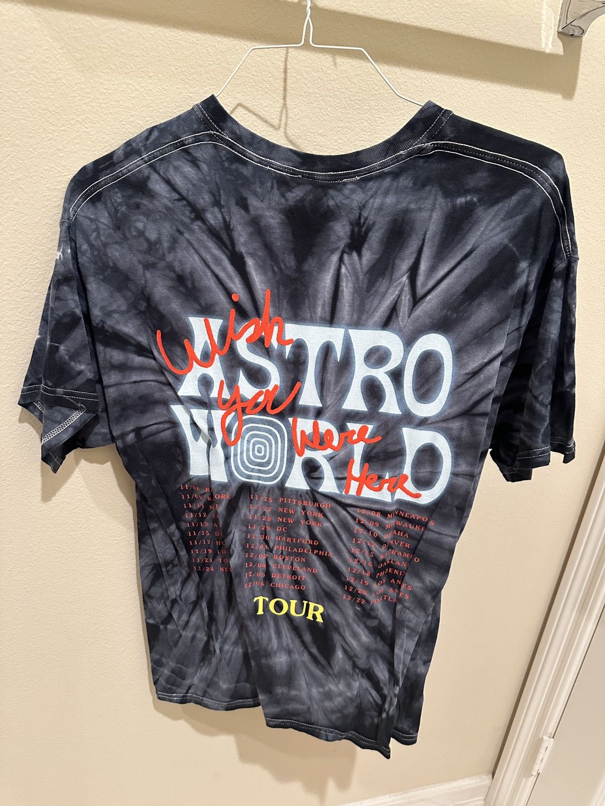 Travis Scott astroworld black tie dye tee Size US L / EU 52-54 / 3 - 1 Thumbnail