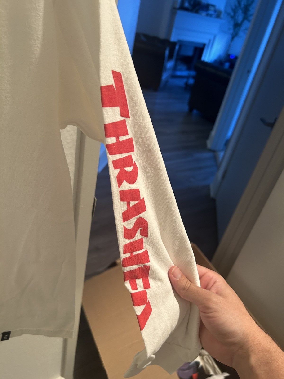 Huf White HUF Tee with Thrasher sleeves Size US M / EU 48-50 / 2 - 3 Thumbnail