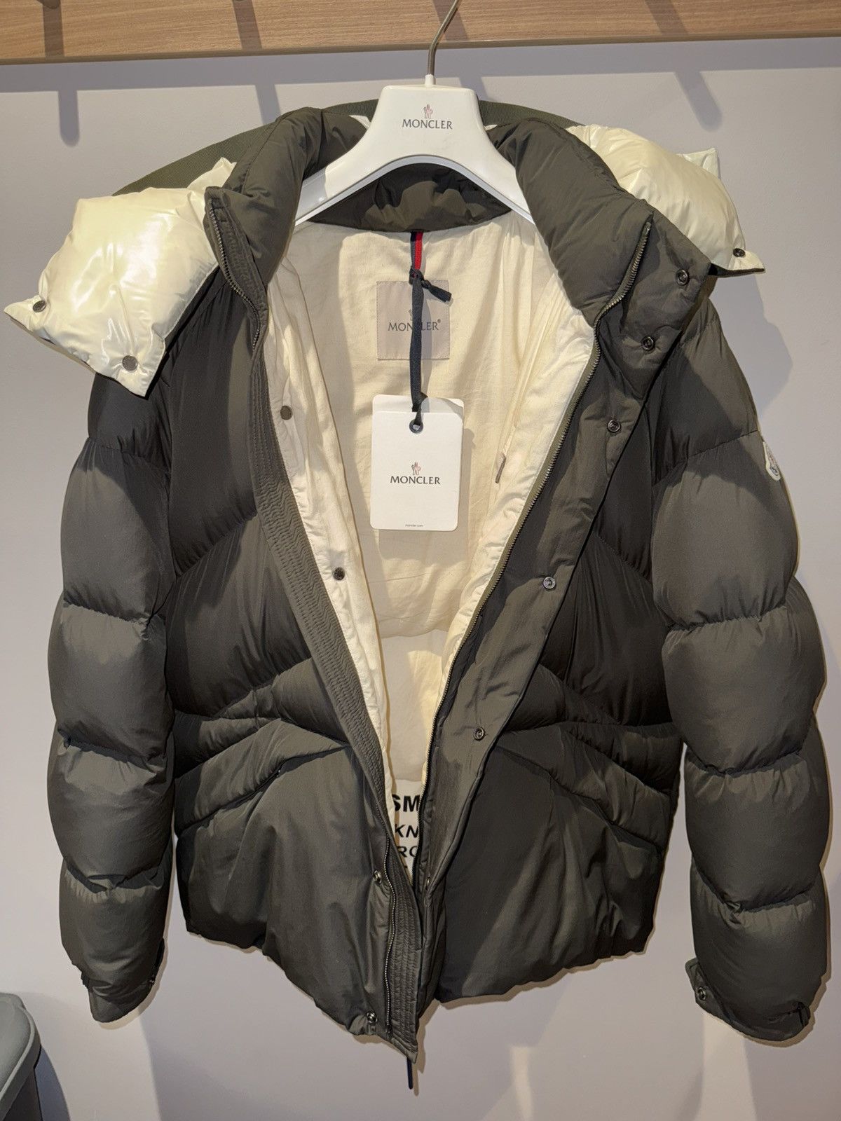 Moncler RARE Moncler Lavaine Puffer Jacket – Khaki Green Size US L / EU 52-54 / 3 - 9 Thumbnail