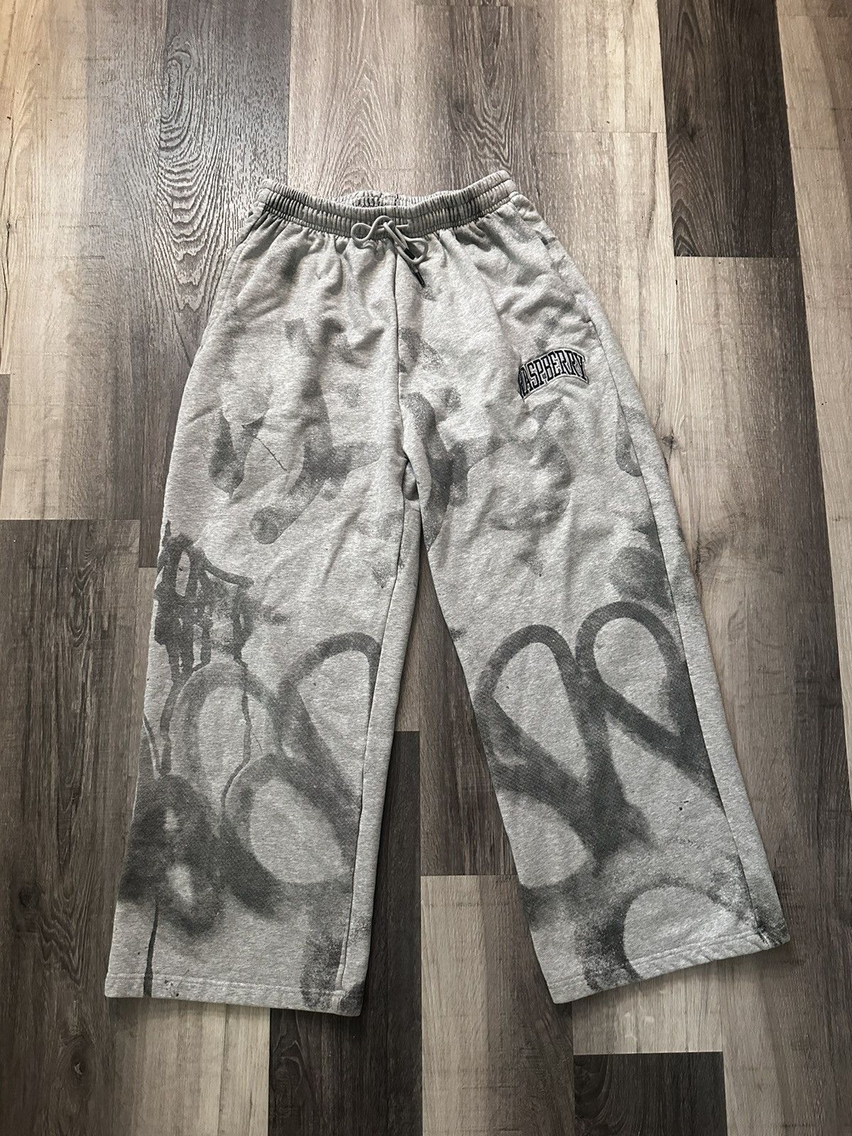 Vintage Raspberry Hills GV Gallery Graffiti Sweatpants | Grailed