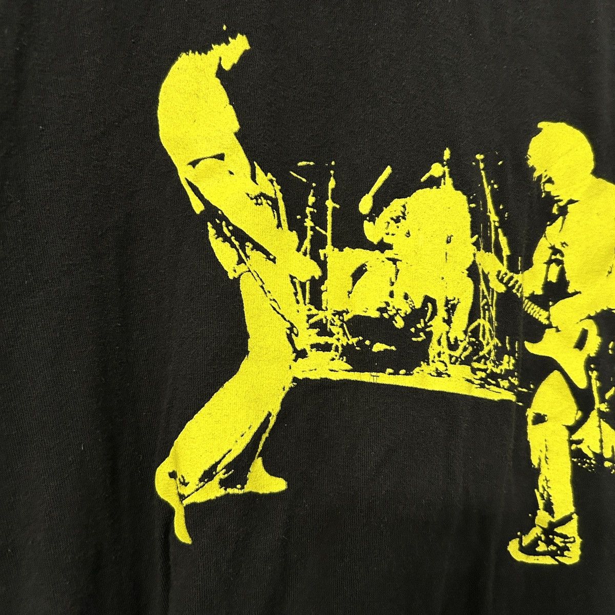 Nirvana Nirvana Black and Yellow Graphic Band Tee Size XL - "Darryl" Size US XL / EU 56 / 4 - 14 Thumbnail