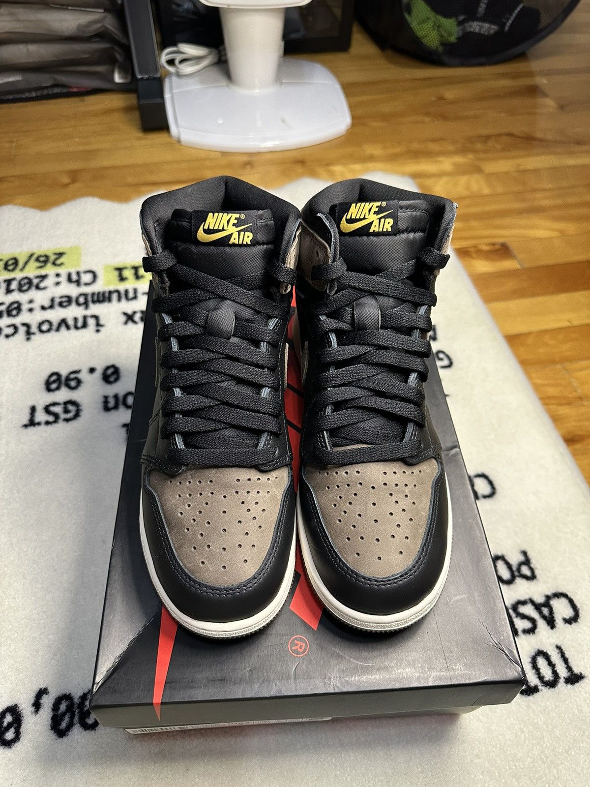Jordan Brand × Nike Jordan 1 Retro High OG Palomino (GS) Size US 7 / EU 40 - 3 Thumbnail