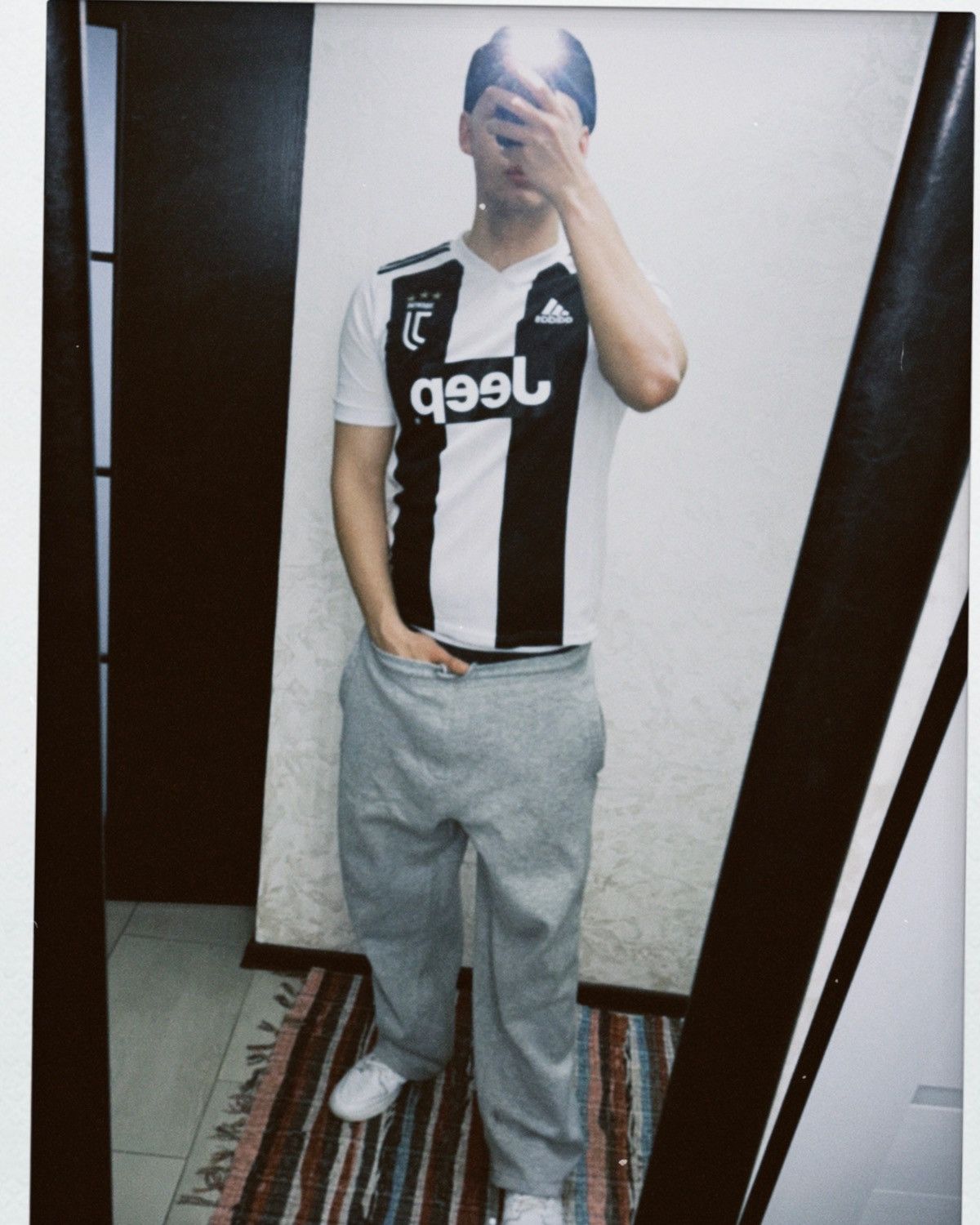 Adidas Adidas Juventus 2018/19 Home Soccer Jersey Black/White Size US S / EU 44-46 / 1 - 4 Thumbnail