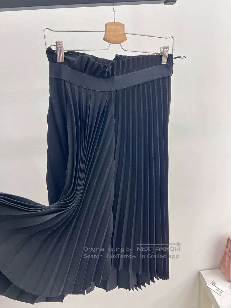 Balenciaga Balenciaga Black Pleated Asymmetrical Skirt, Size 38, Wais Size 37" - 6 Thumbnail