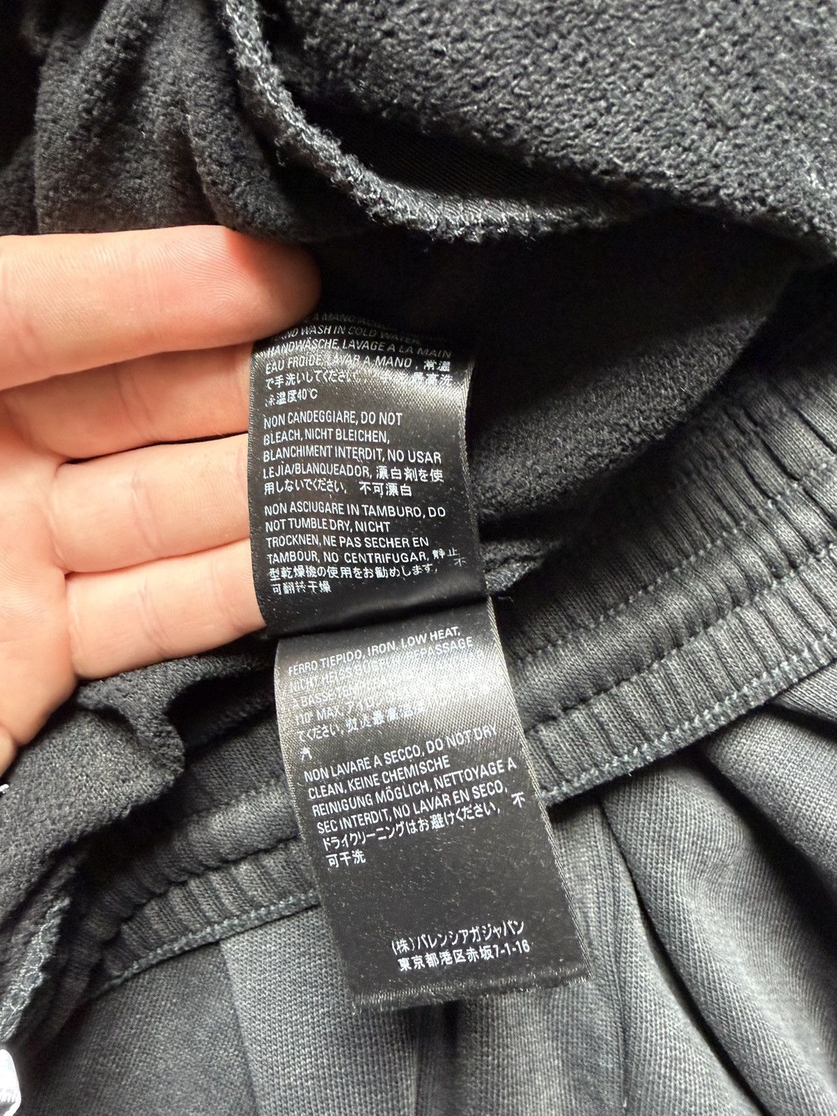 Balenciaga Balenciaga Cropped Sweatpants washed black Size US 32 / EU 48 - 12 Thumbnail