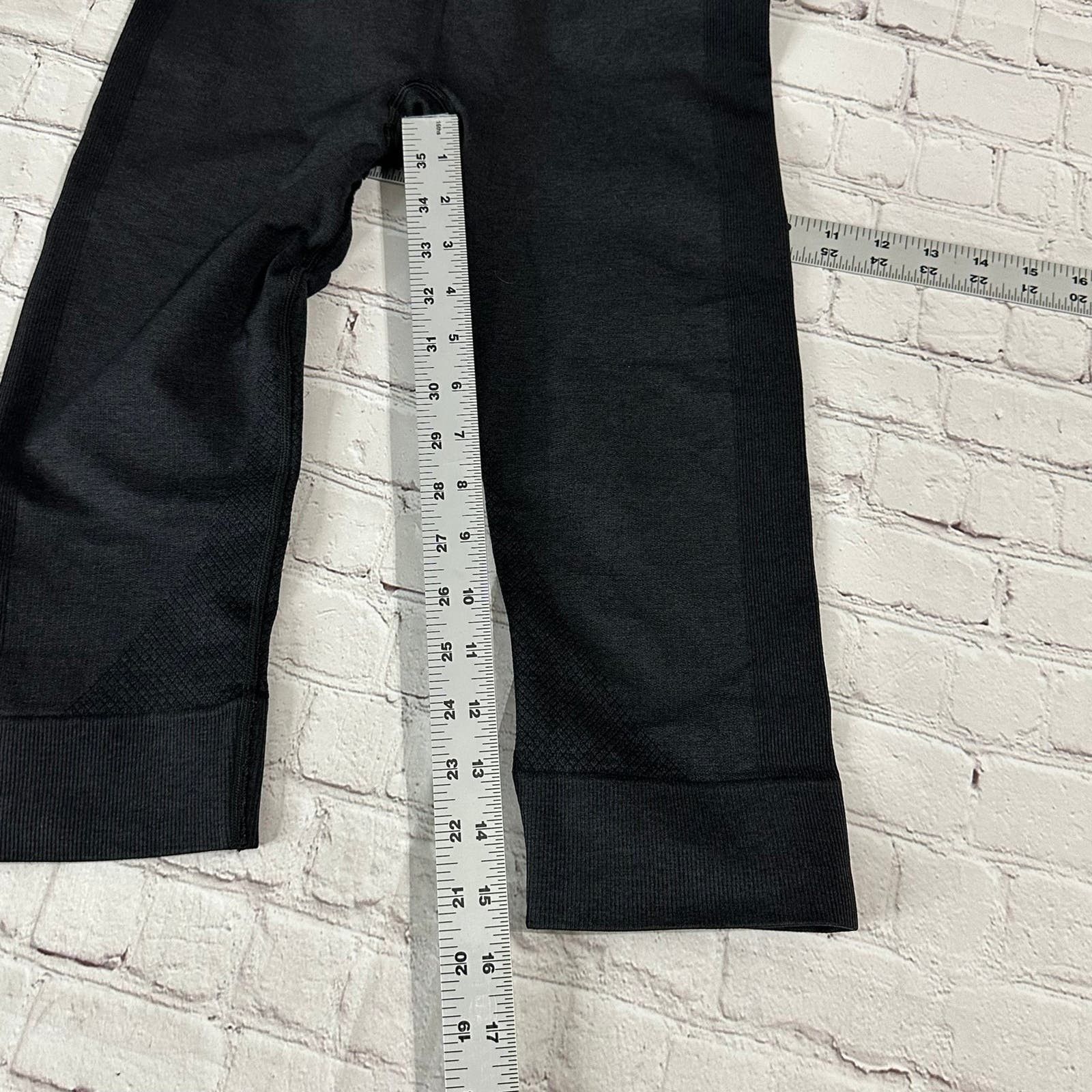 Lululemon Lululemon seamless Leggings size 4 Size 27" / US 4 / IT 40 - 6 Thumbnail