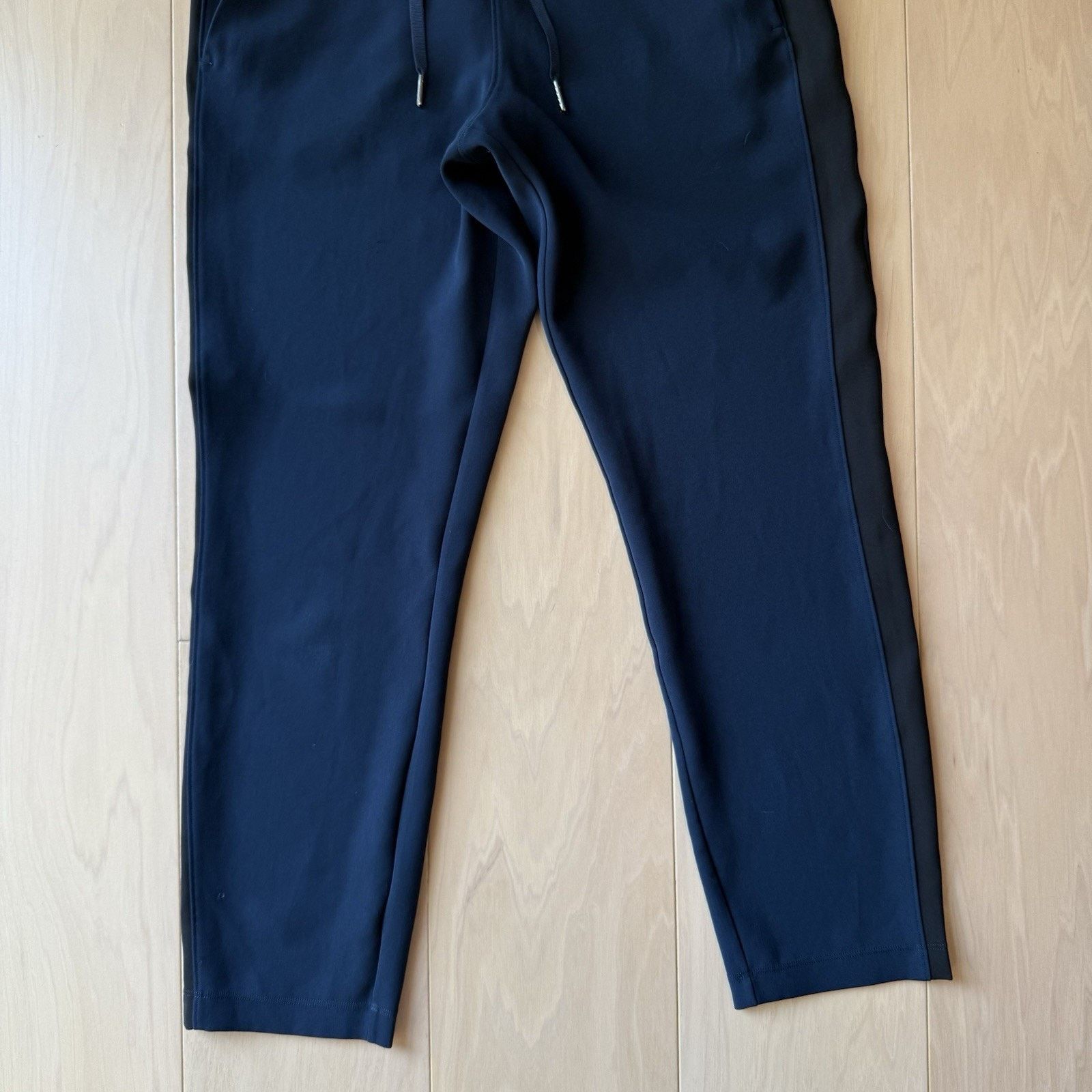 Lululemon Lululemon On The Fly Pants Women's 6 Navy Comfy Sweatpants Size 28" / US 6 / IT 42 - 4 Thumbnail