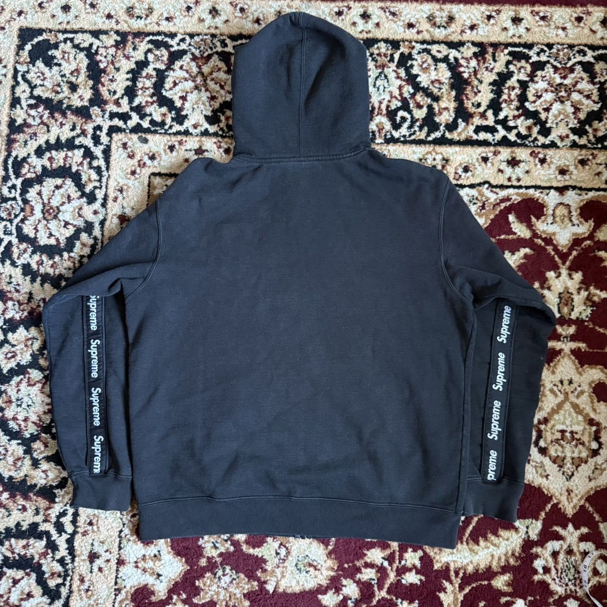 Supreme SUPREME TEXT STRIPE ZIP HOODIE BLACK. Size US XL / EU 56 / 4 - 11 Thumbnail