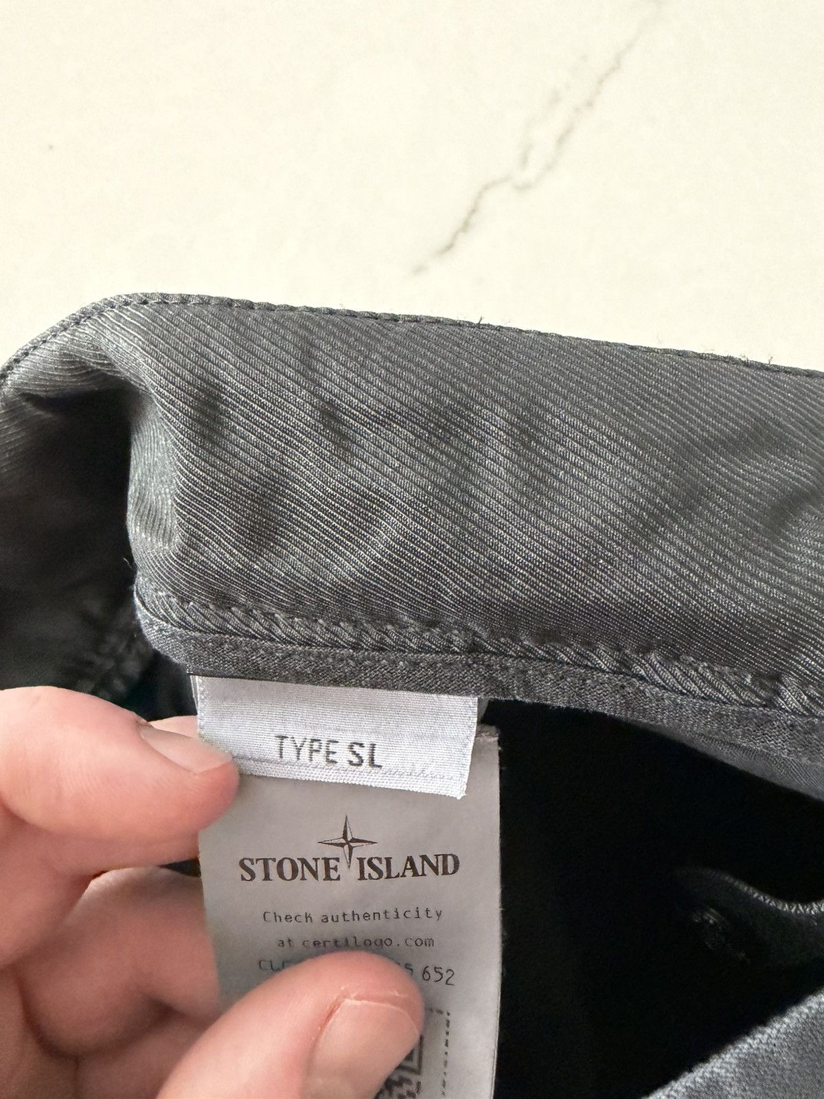 Stone Island Stone island cargo pant - size 31 slim fit Size US 31 - 5 Thumbnail