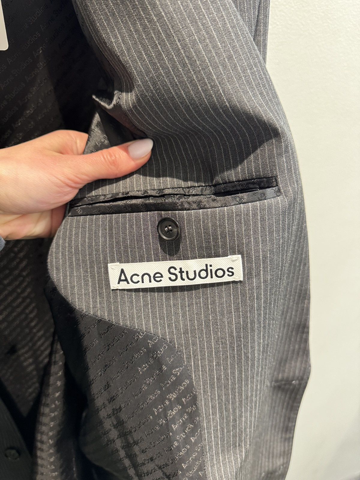 Acne Studios Last Acne Studios Pinstriped Oversized Monobreast Blazer Size US L / EU 52-54 / 3 - 7 Thumbnail