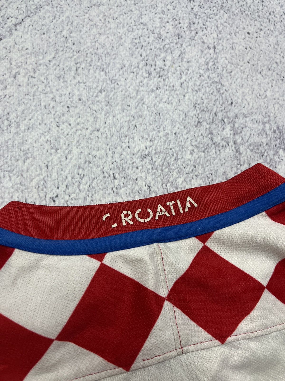 Nike Nike Croatia World Cup 2016 2018 Home Soccer Jersey Size US S / EU 44-46 / 1 - 10 Thumbnail