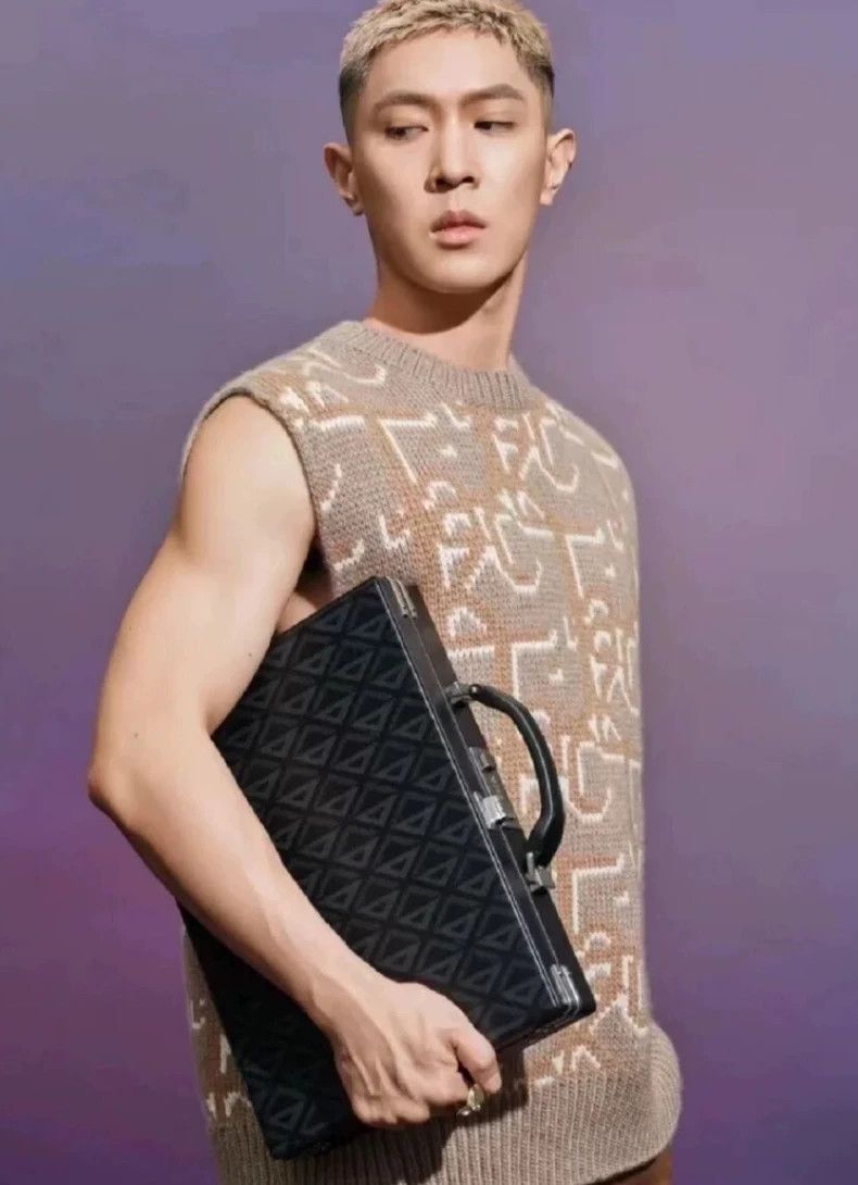 Dior Dior Co-branded 22 brown logo pattern inlaid cashmere roun Size L / US 10 / IT 46 - 7 Thumbnail