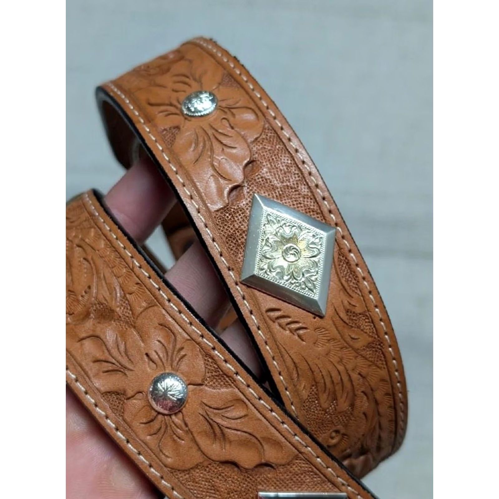 Vintage VINTAGE Montana Silversmiths belt Concho Leather Western Belt Men 34 Brown Floral Rodeo Size 34 - 2 Thumbnail