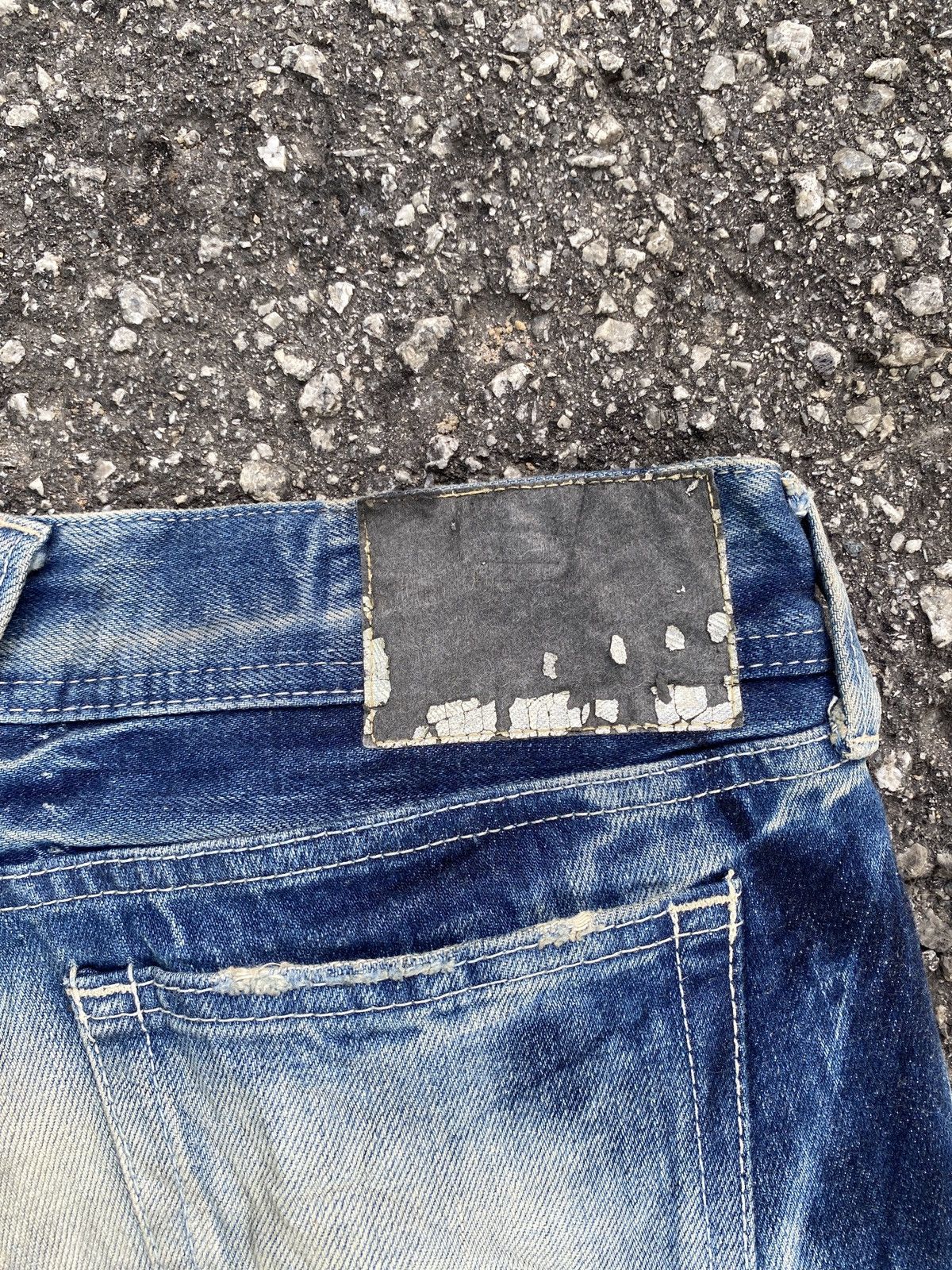 Japanese Brand × Tornado Mart × Vanquish Vanquish Japan Blue Washed Distressed Flare Denim Size US 32 / EU 48 - 16 Thumbnail
