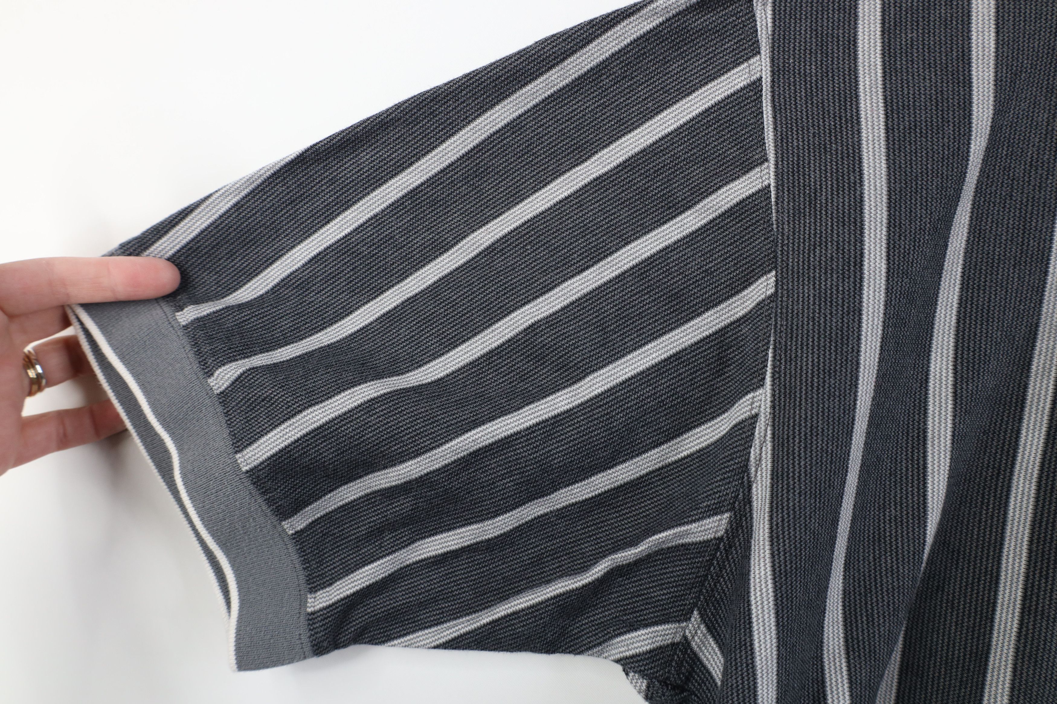 Vintage Vintage 90s Streetwear Striped Knit Golf Polo Shirt Gray Size US M / EU 48-50 / 2 - 5 Thumbnail