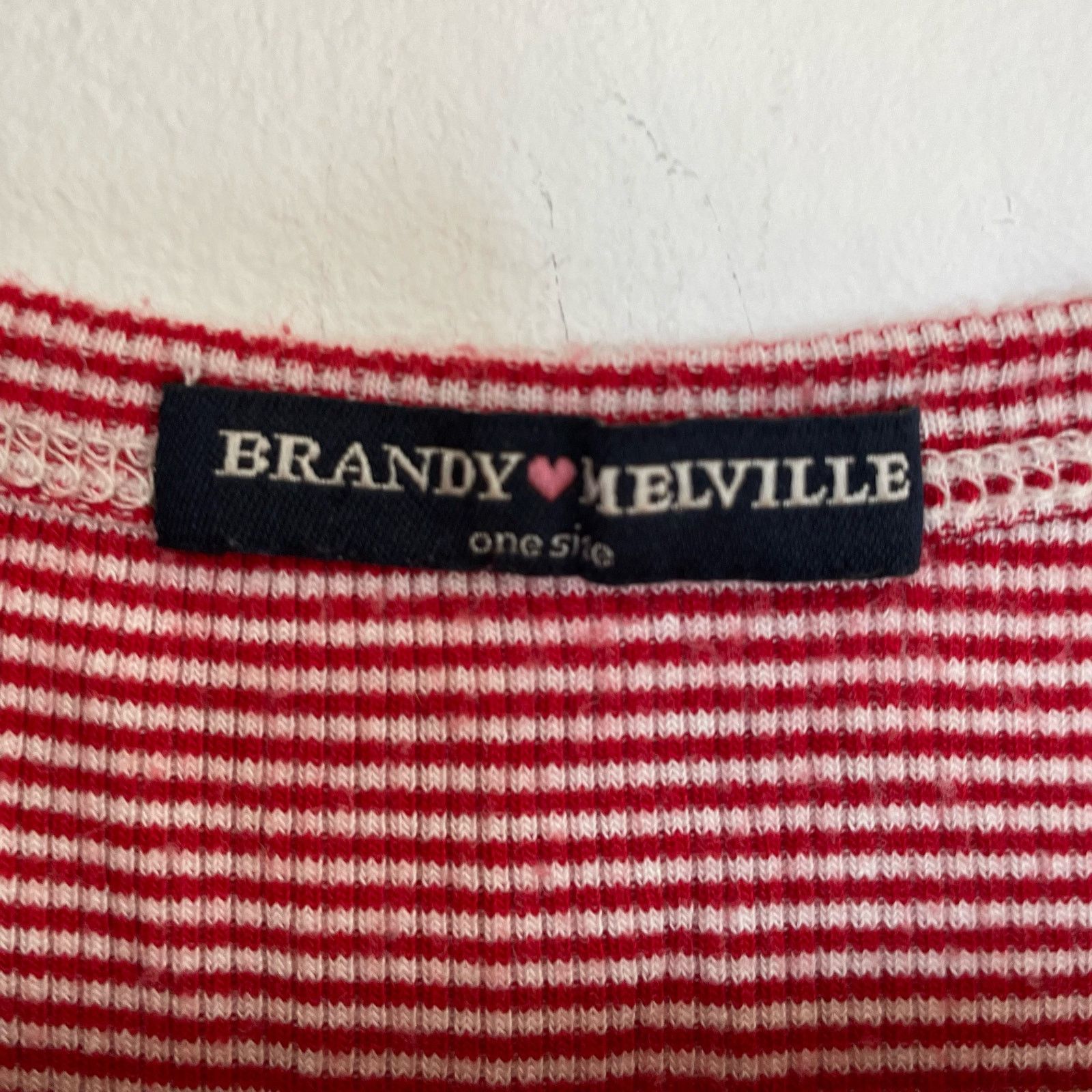 Brandy Melville Brandy Melville Stiped Top OS Womens Red White Short Sleeve Size ONE SIZE - 3 Thumbnail