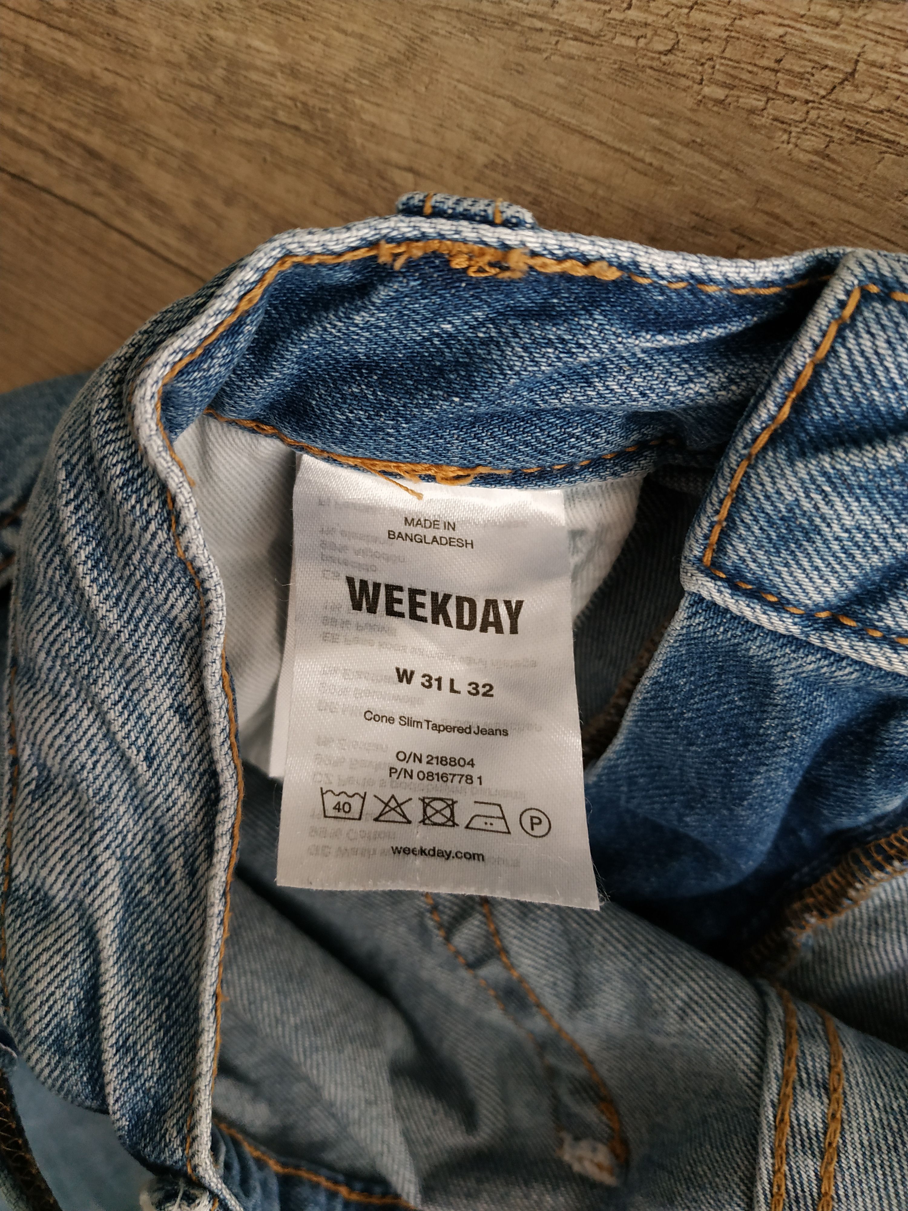 Weekday Weekday Men's Slim Tapered Jeans, W31 L32. Lee, Levi's Size US 31 - 10 Thumbnail