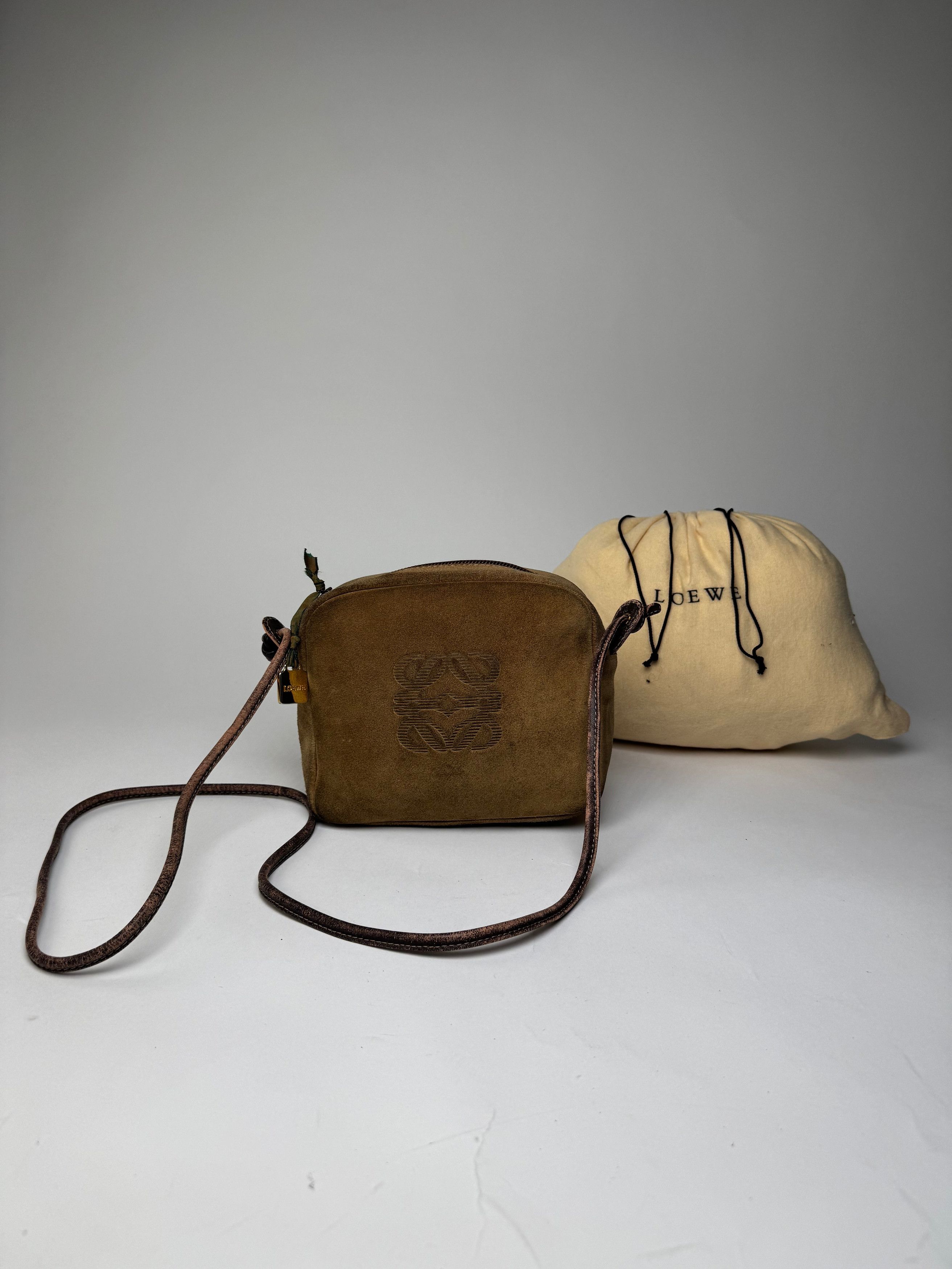 Loewe Vintage Crossbody Leather Bag Brown Size ONE SIZE - 1 Thumbnail