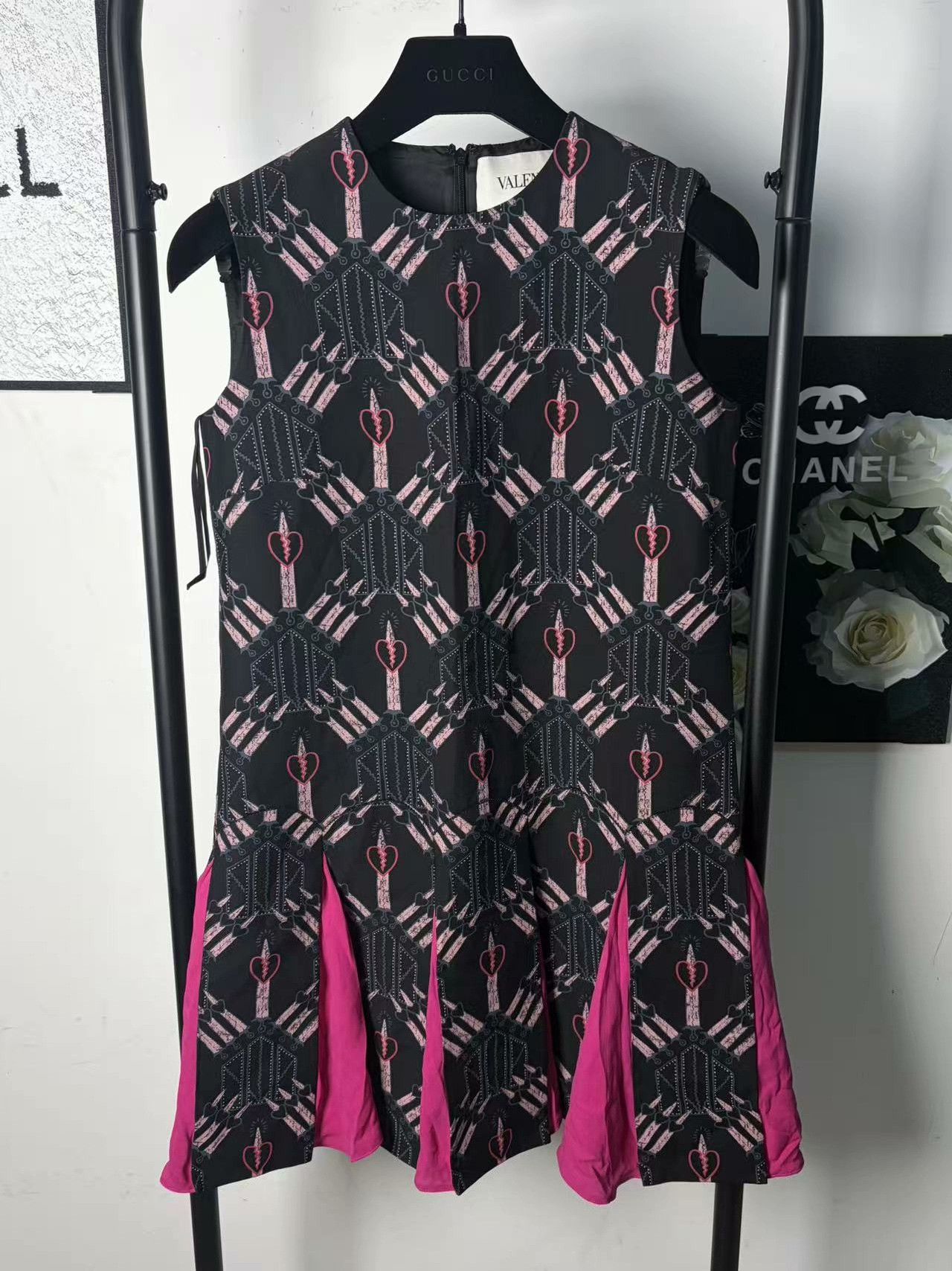 Valentino Valentino Multi T-Shirt it_38 Women Size XS / US 0-2 / IT 36-38 - 1 Thumbnail