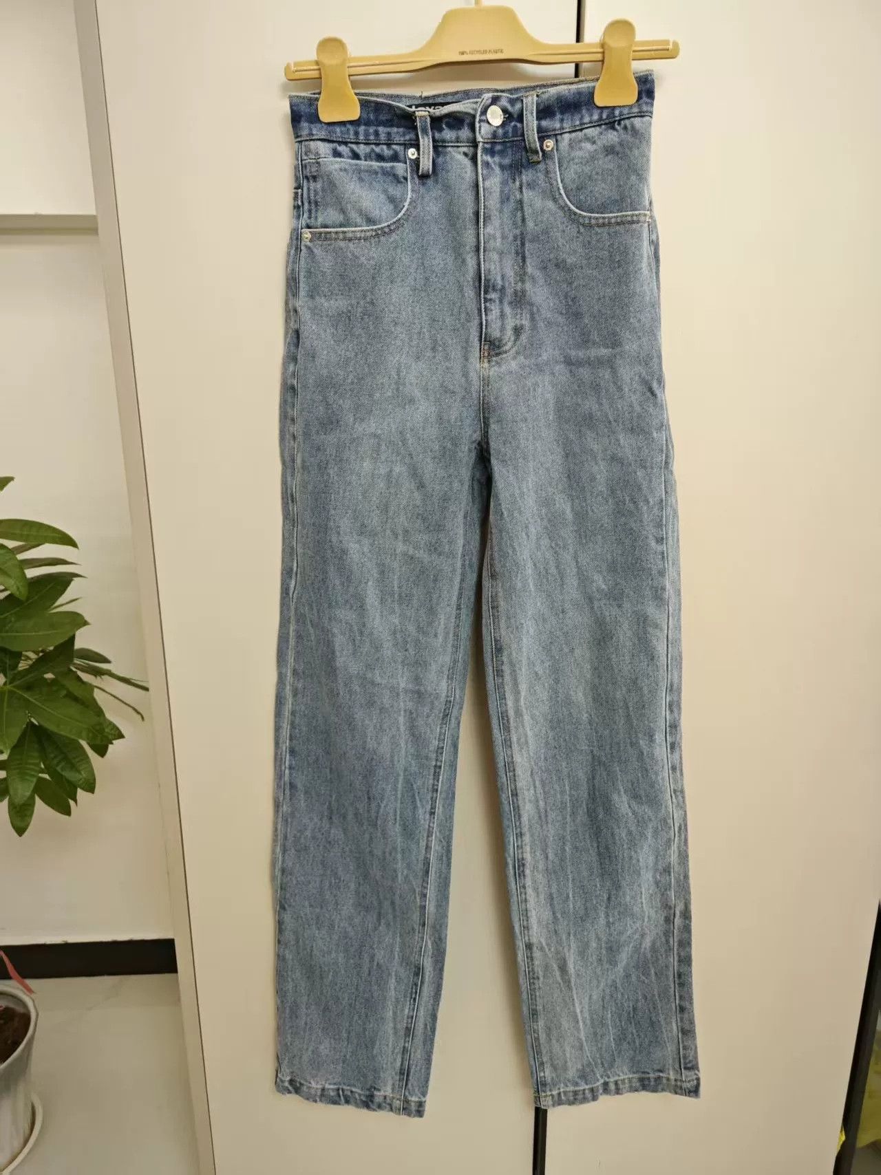 Japanese Brand Alexanderwang Light Blue Jeans Size 26" / US 2 / IT 38 - 1 Thumbnail