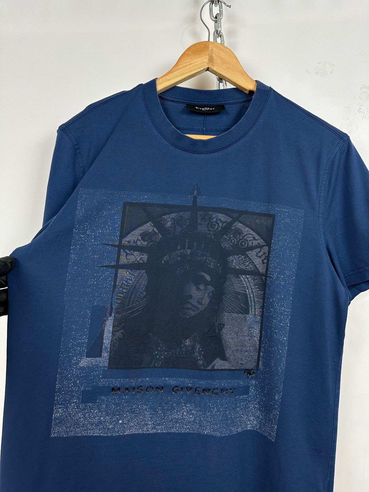 Givenchy Givenchy Statue Of Liberty Blue T-Shirt Size US M / EU 48-50 / 2 - 7 Thumbnail