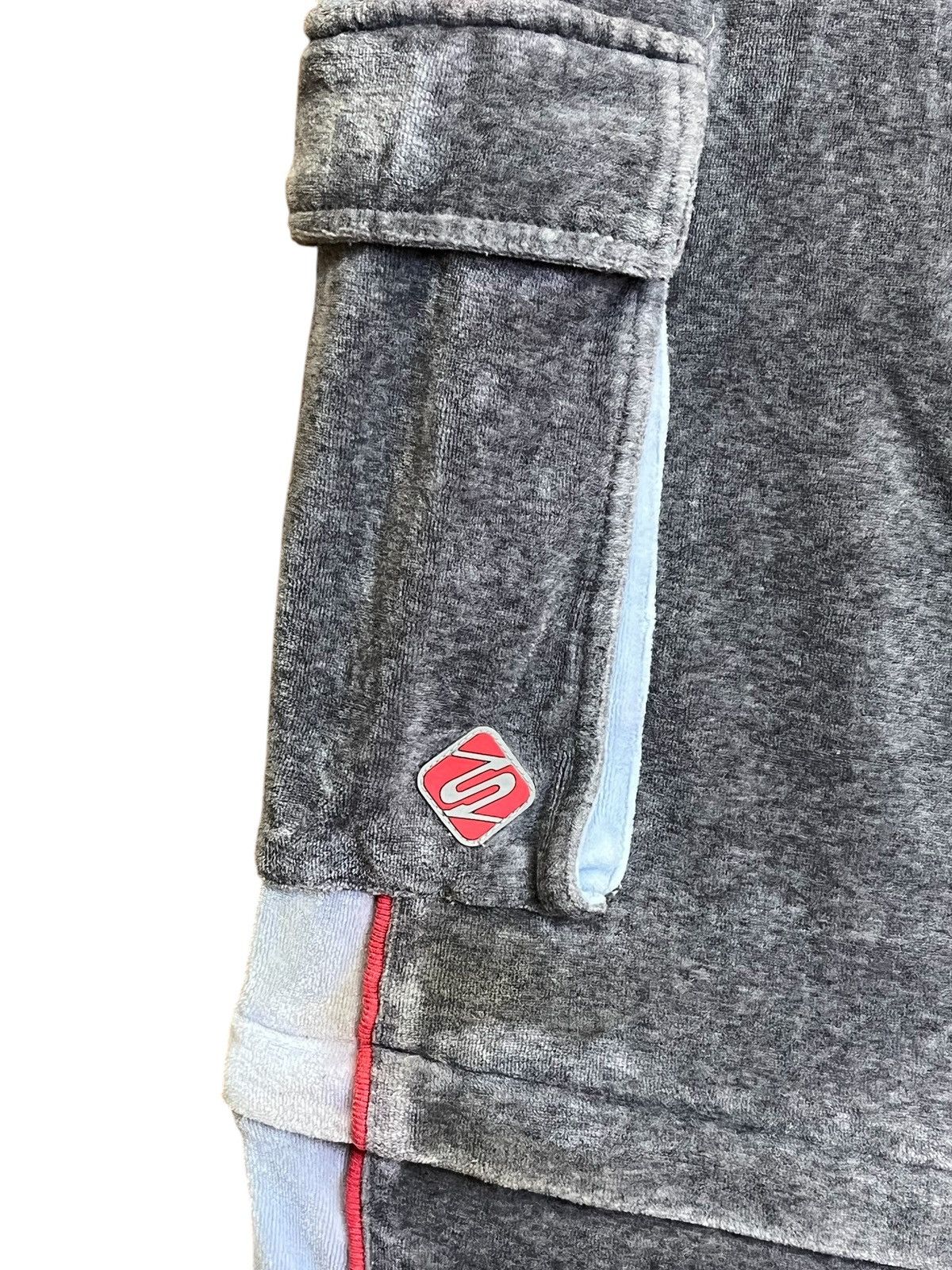 Snoop Dogg BAGGY🔥SNOOP DOGG 213 2 IN 1 VELVET BAGGY JOGGER PANTS Size US 40 / EU 56 - 7 Thumbnail