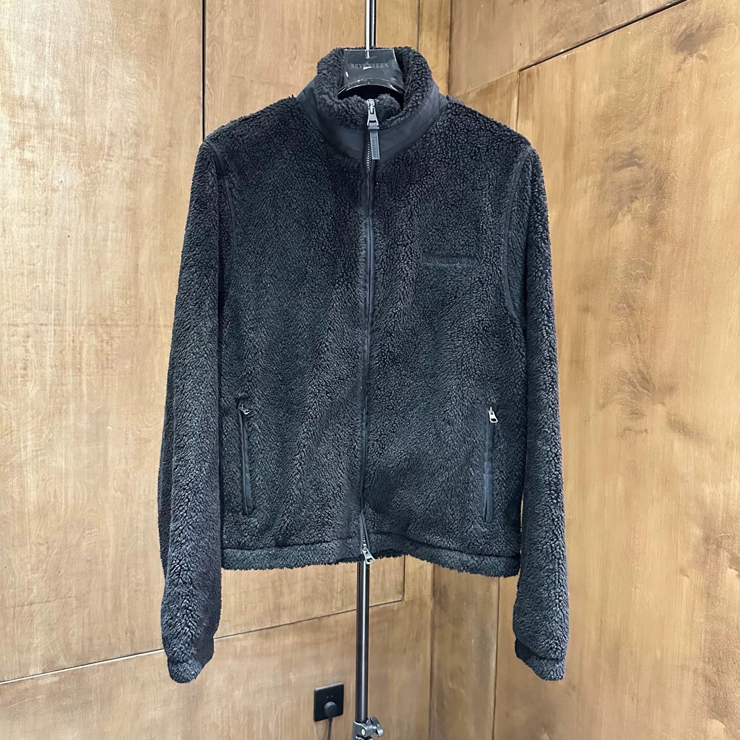 Burberry Burberry Fleece Embroidered Black Light Jacket S Men Size US S / EU 44-46 / 1 - 1 Thumbnail