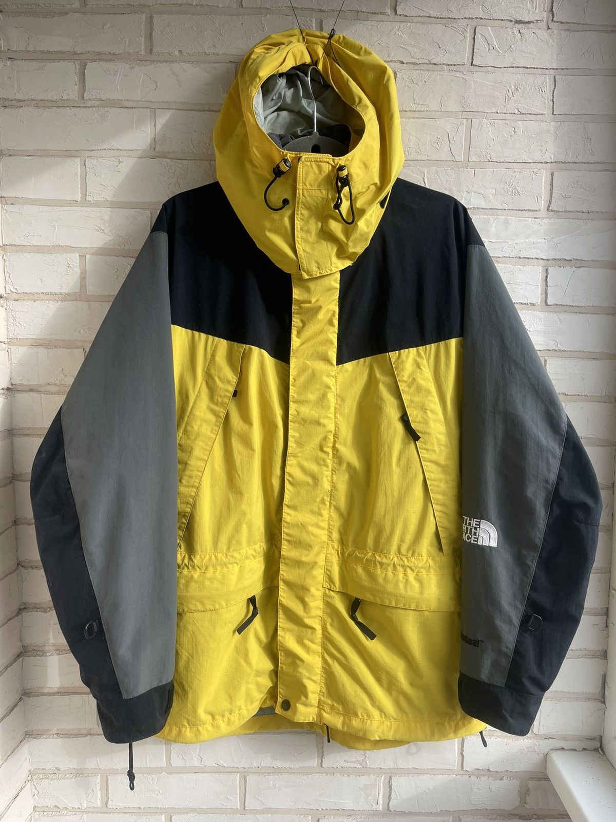 The North Face Hydroseal Vintage 90's jacket Lg Waterproof