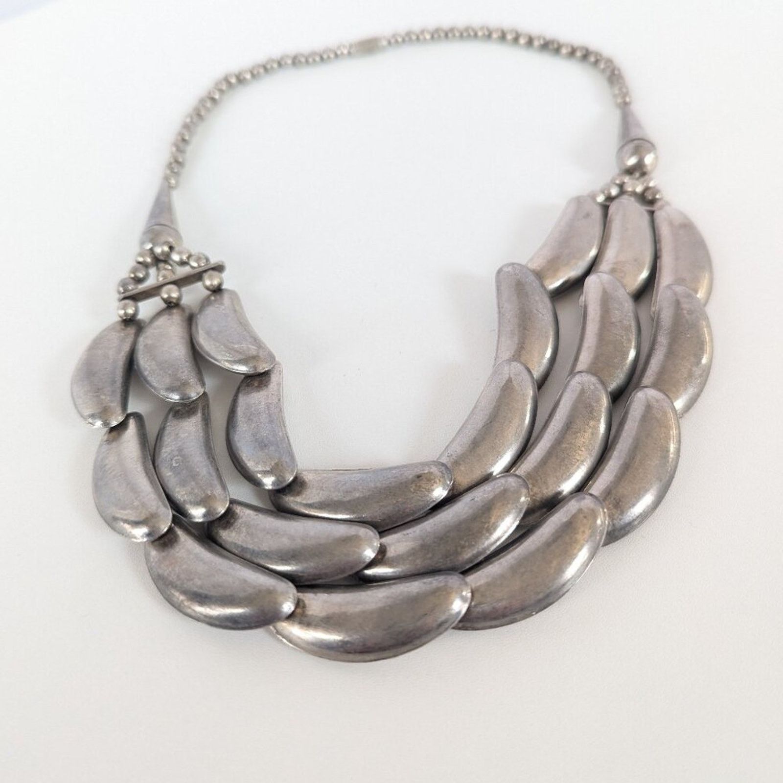 Vintage Vintage Statement Bib Necklace Triple Strand Silver Crescent Size ONE SIZE - 3 Thumbnail