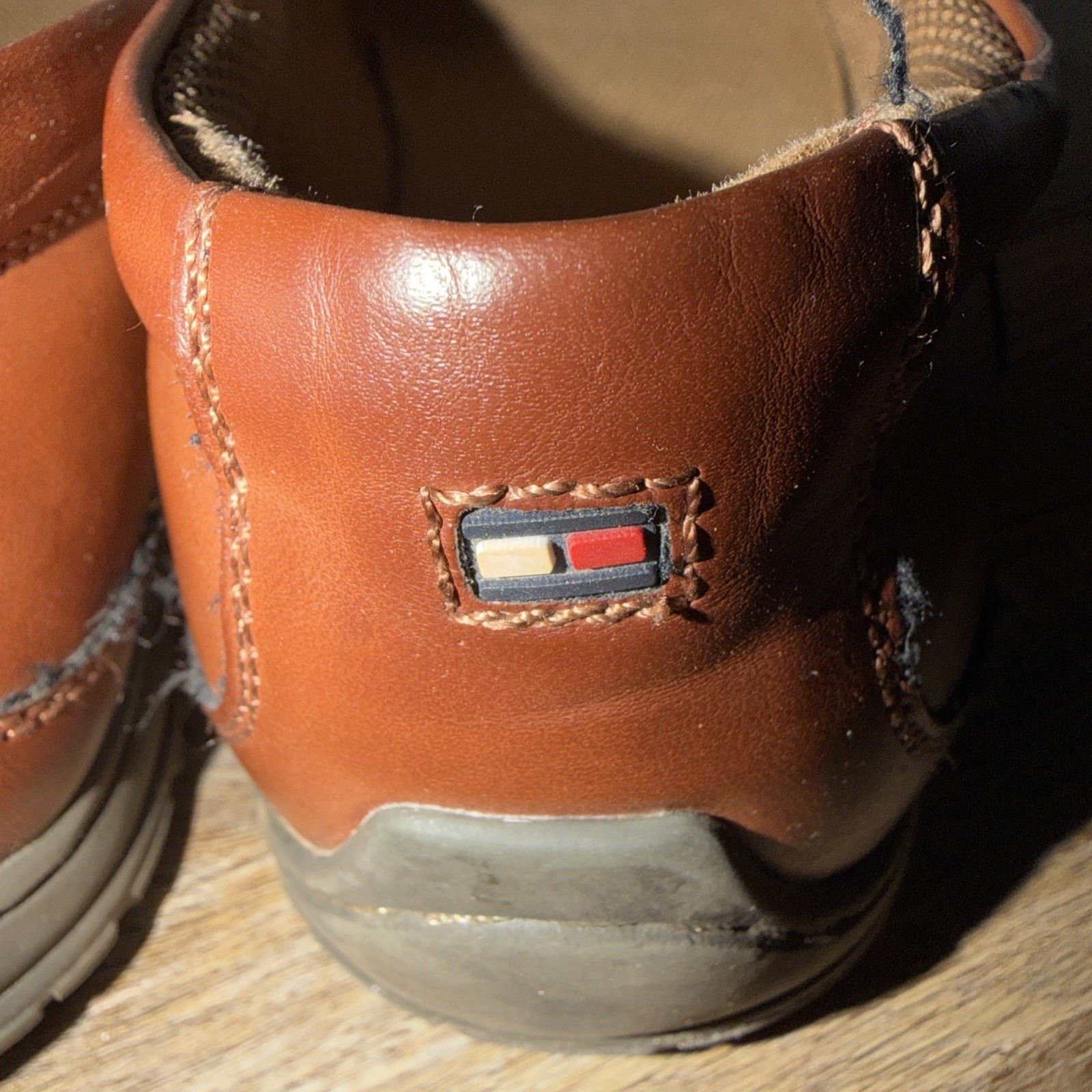 Tommy Hilfiger Tommy Hilfiger Men's Slip-On Shoes 8.5M Brown Leather Size US 8 / EU 41 - 9 Thumbnail