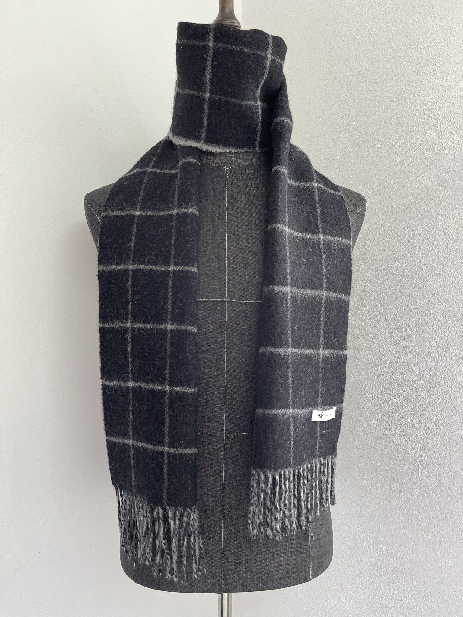 Takeo Kikuchi Vintage Takeo Kikuchi Scarf, Takeo Kikuchi Muffler - 6001 Size ONE SIZE - 1 Thumbnail