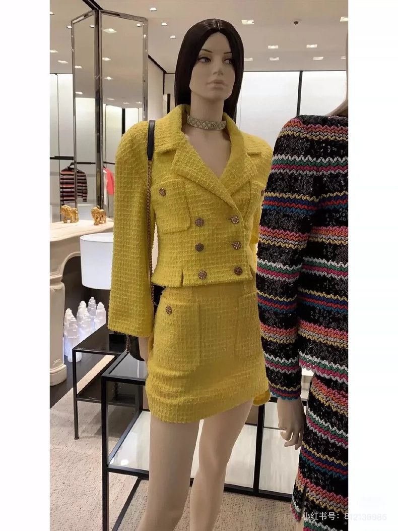 Chanel Chanel 22s bright yellow two-pocket skirt short skirt Size 24" / US 00 / IT 34 - 9 Thumbnail